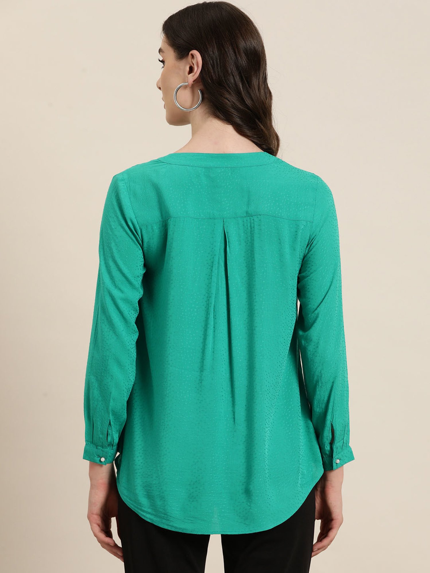 Qurvii Green Top