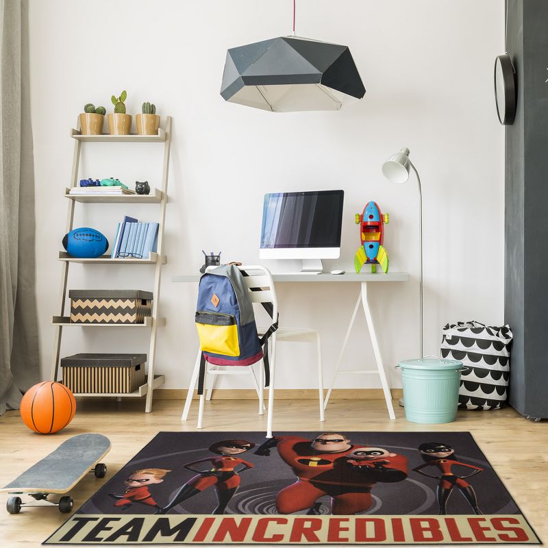 5'2"x7'2" Carmela Rug Blue/Ivory - SoHome