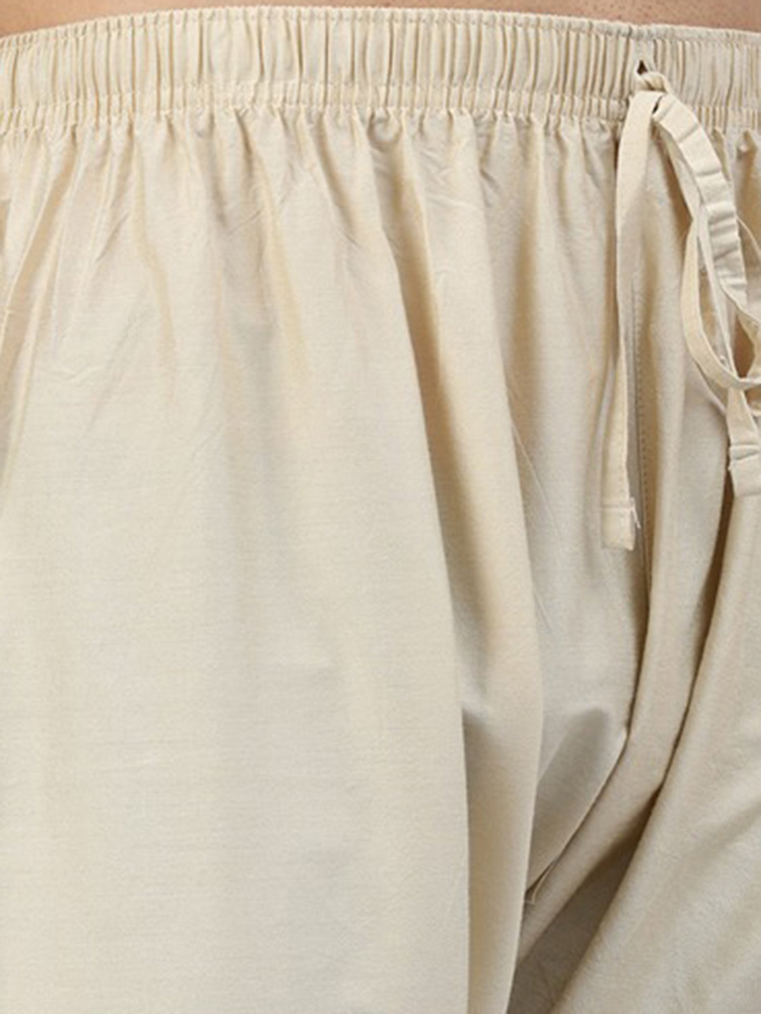 Manthan Green & Cream Regular Fit Self Design Kurta & Pyjamas Set