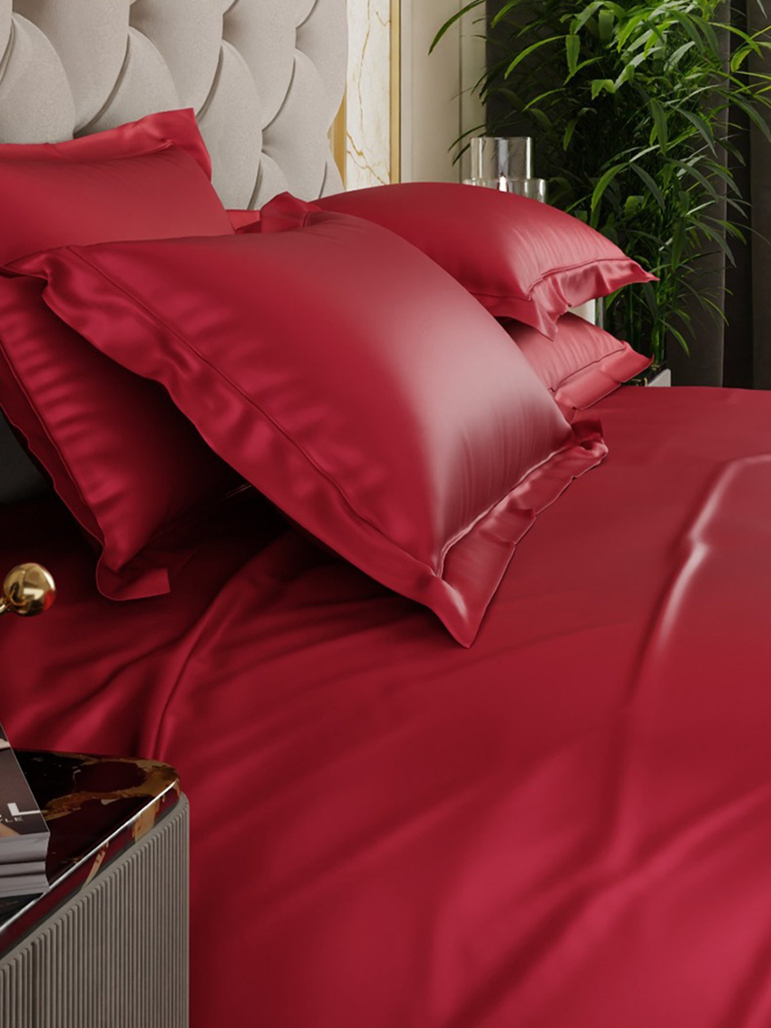 Stoa Paris Date Night Collection 300 TC Red Sateen Super King Bed Sheet with 4 Pillow Covers