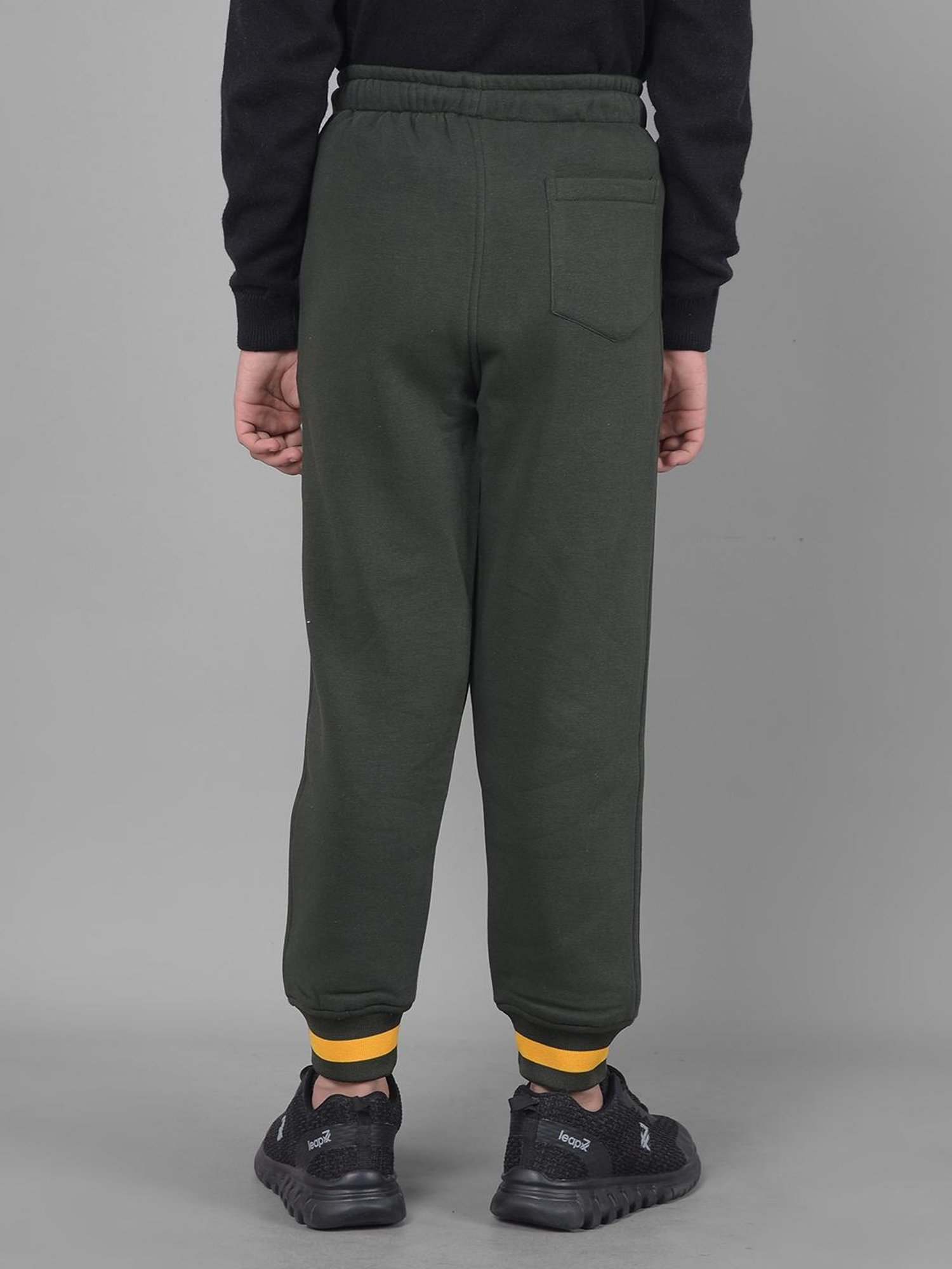 Crimsoune Club Boys Olive Solid Joggers