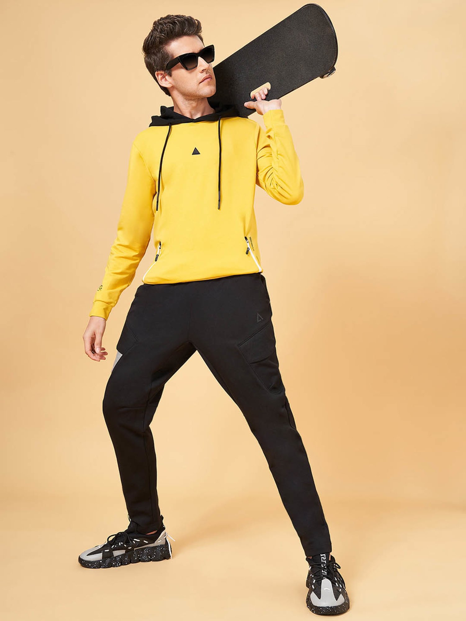 Street 808 by Pantaloons Black Regular Fit Trackpants