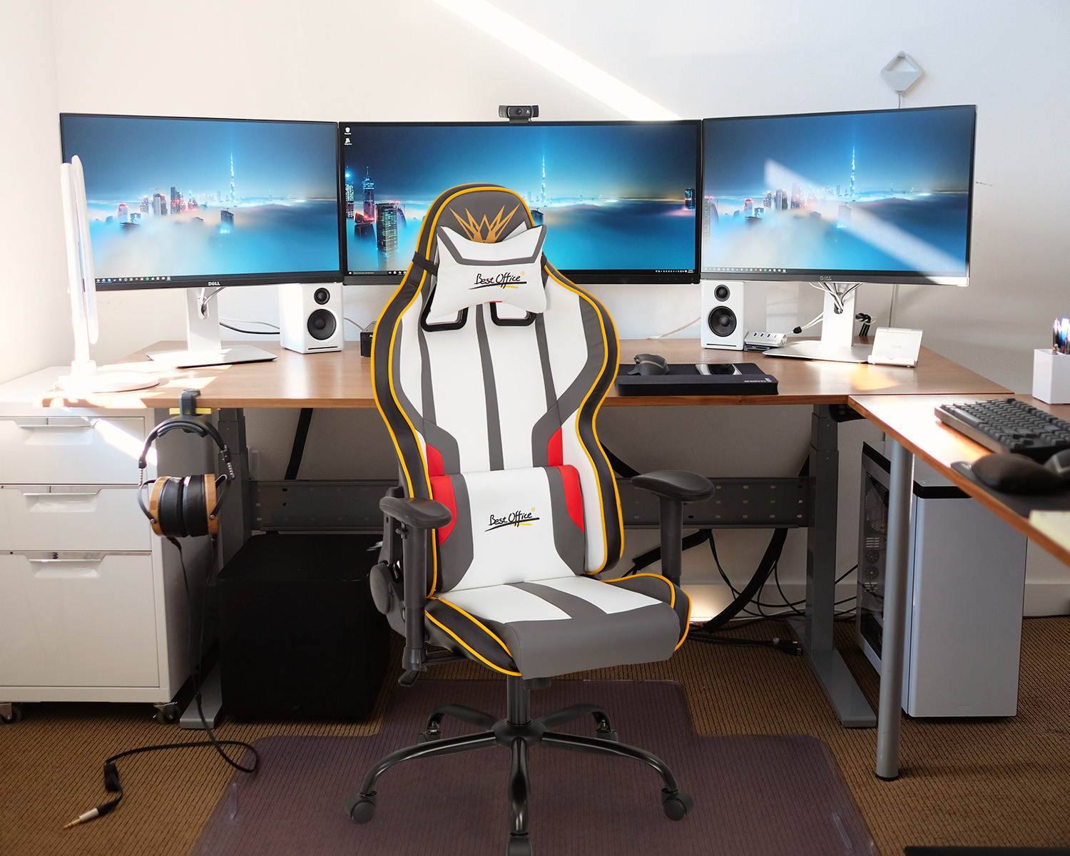 Gaming Chair Racing Office Chair PC Computer Chair with Lumbar Support Headrest Armrest Task Rolling Swivel Ergonomic PU Leather E-Sports Adjustable Desk Chair for Adults Gamer Girls(White)