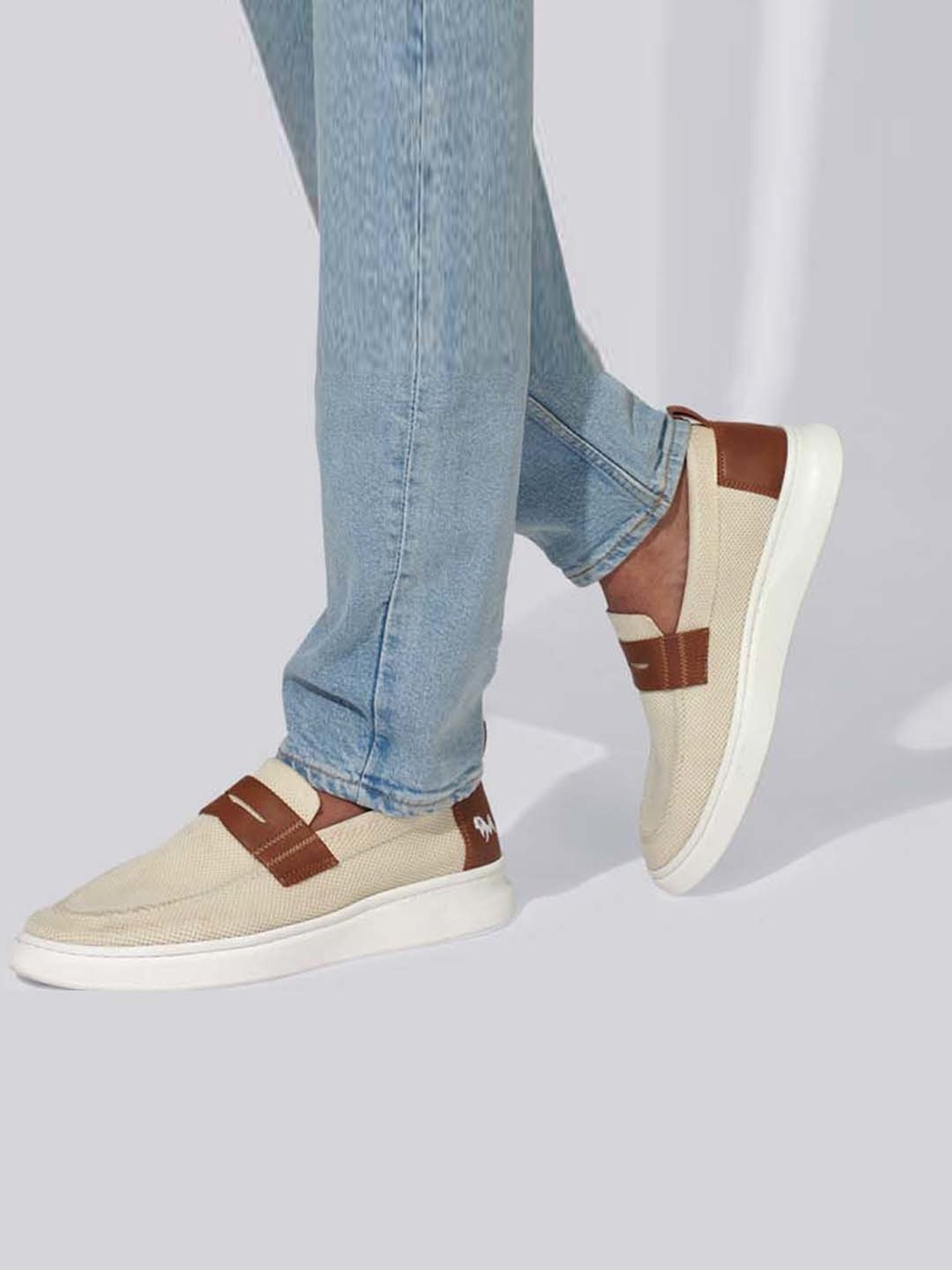 Neemans Men's Cream Casual Loafers