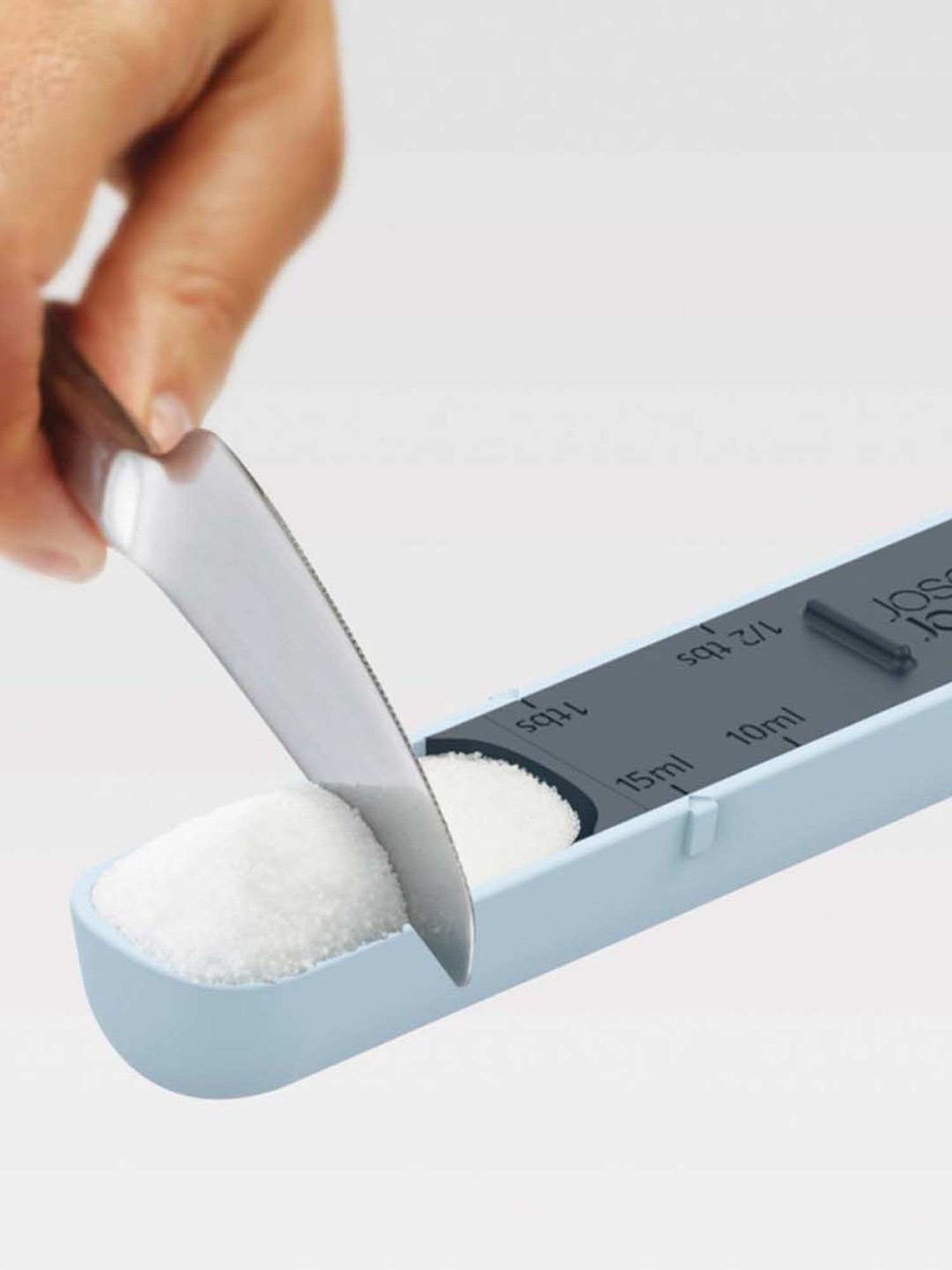 KitchenCraft Black Plastic Magnetic Measuring Cup - Set of 4