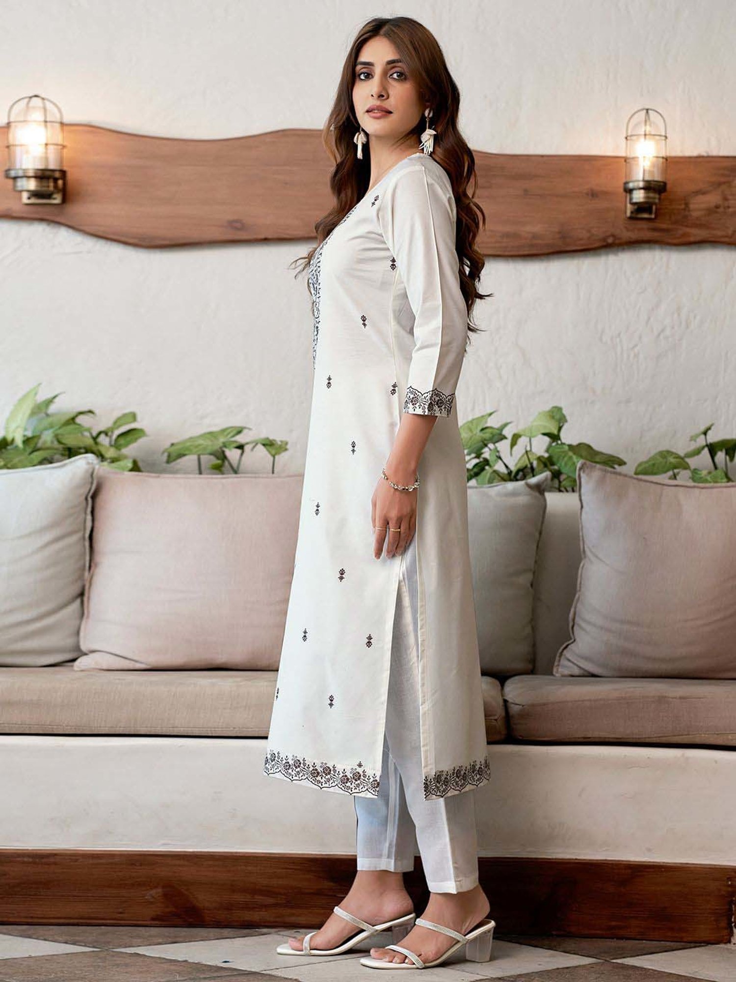 Skylee White & Brown Cotton Woven Pattern Kurta Pant Set With Dupatta