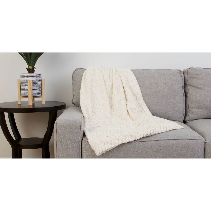 2pk Egret Aiden Chevron Throw Pillows and Throw Blanket White - Décor Therapy