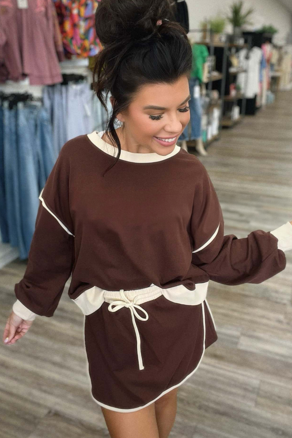 Coffee Contrast Trim Loose Sweatshirt and Drawstring Half Skirt Shorts sets