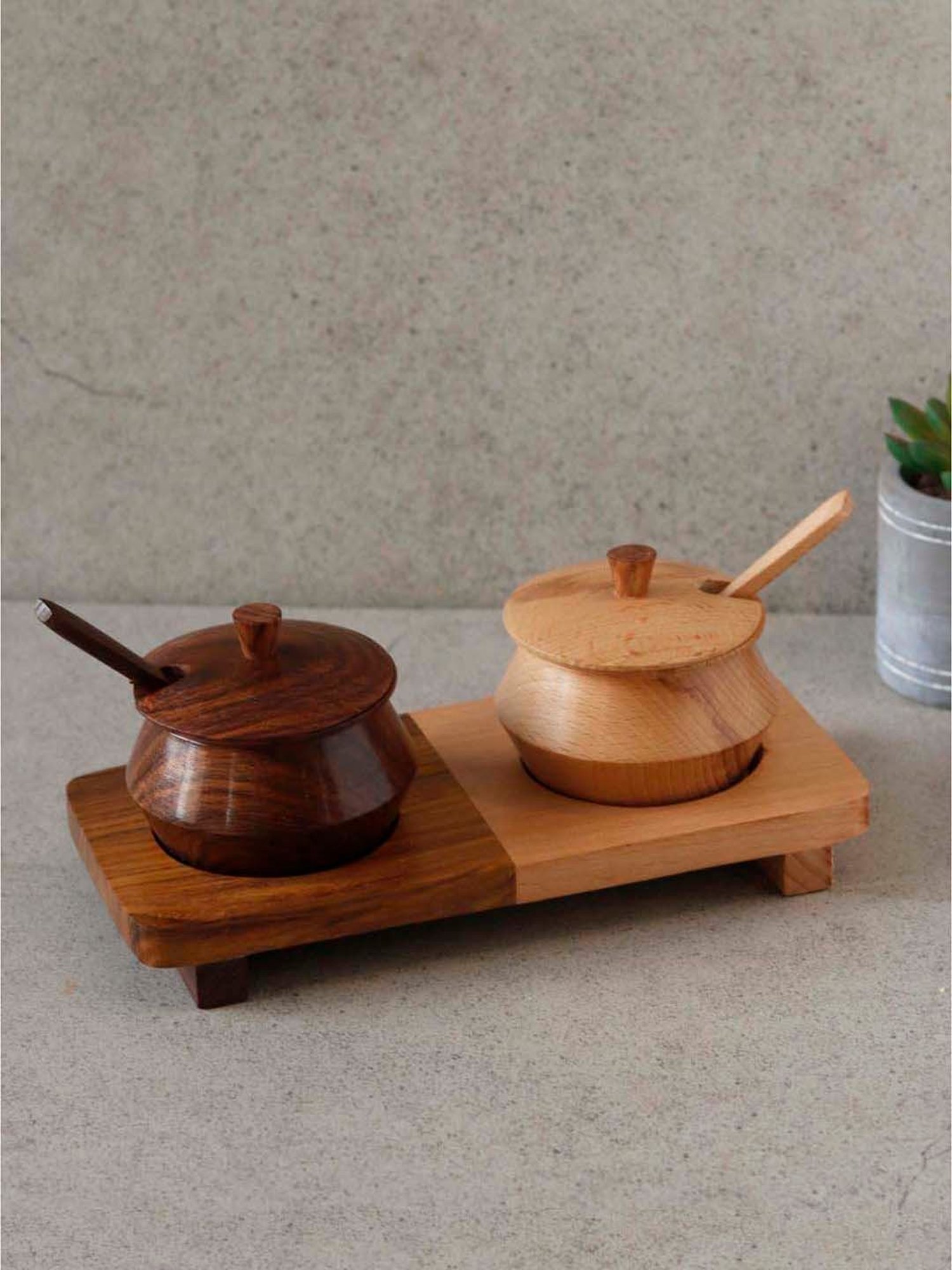 Unravel India New Brown Sheesham Wood Jar with Spoon & Tray - Set of 5