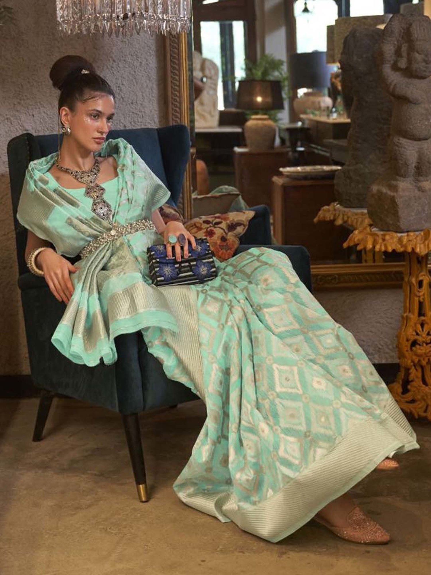 Elora Green Linen Woven Saree With Unstitched Blouse