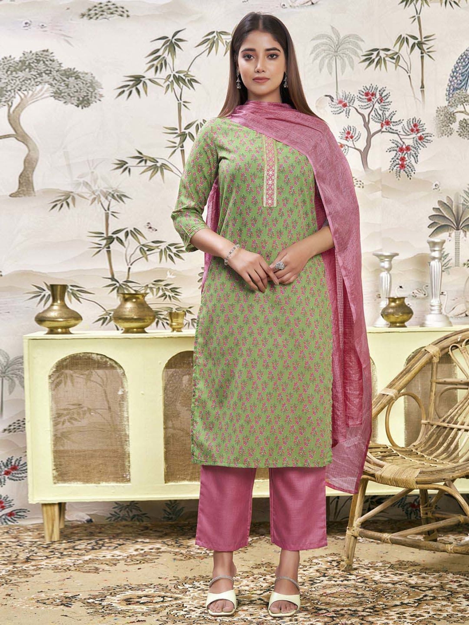 Skylee Green & Pink Cotton Printed Kurta Pant Set With Dupatta