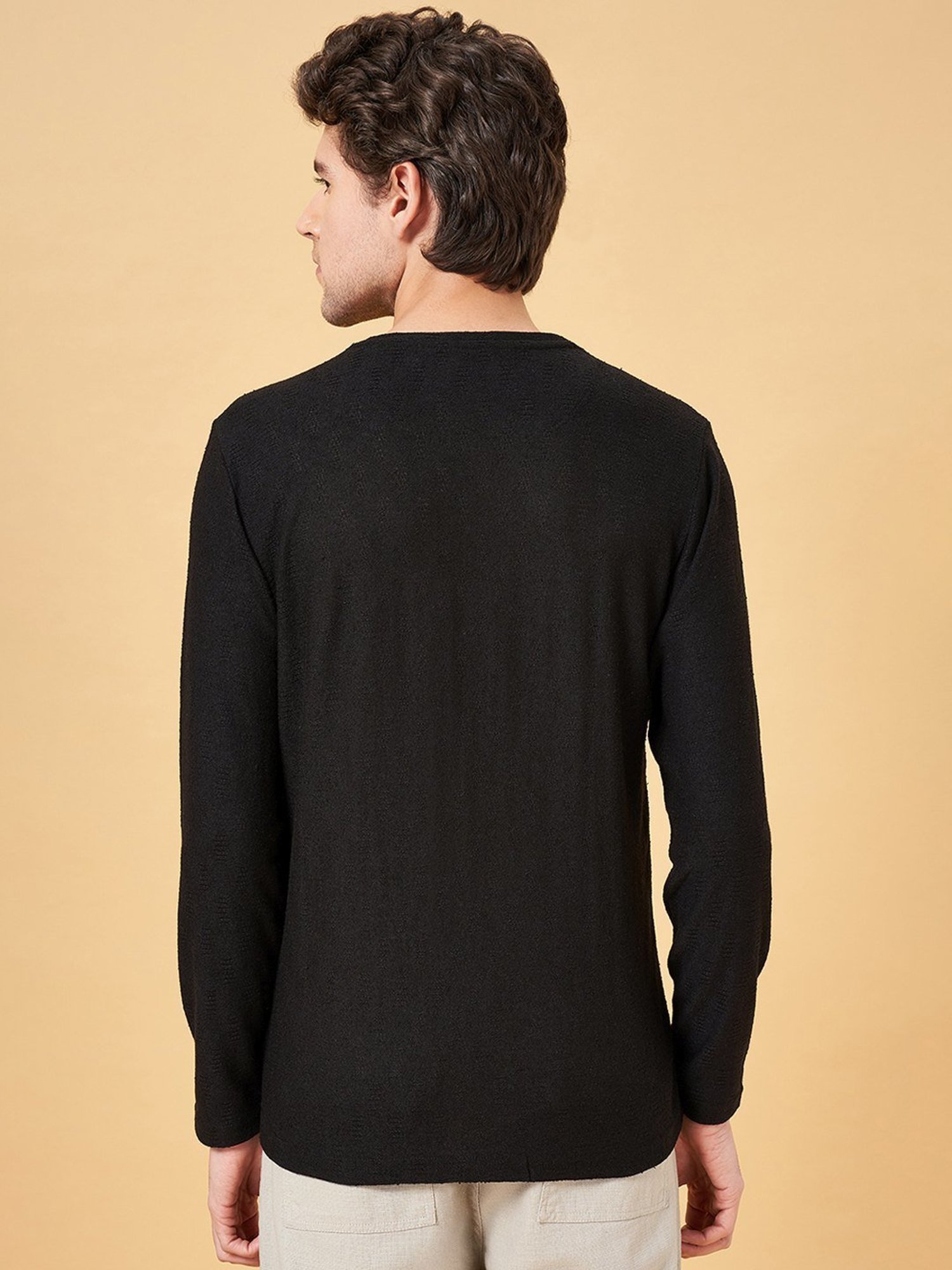 7 Alt by Pantaloons Anthracite Slim Fit T-Shirt