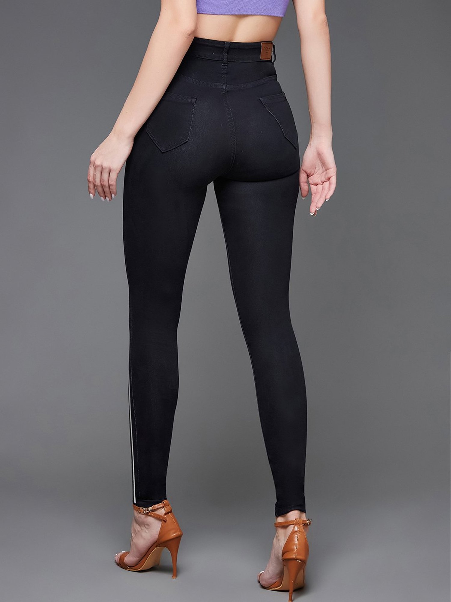 DOLCE CRUDO Black Mid Rise Stretchable Jeans