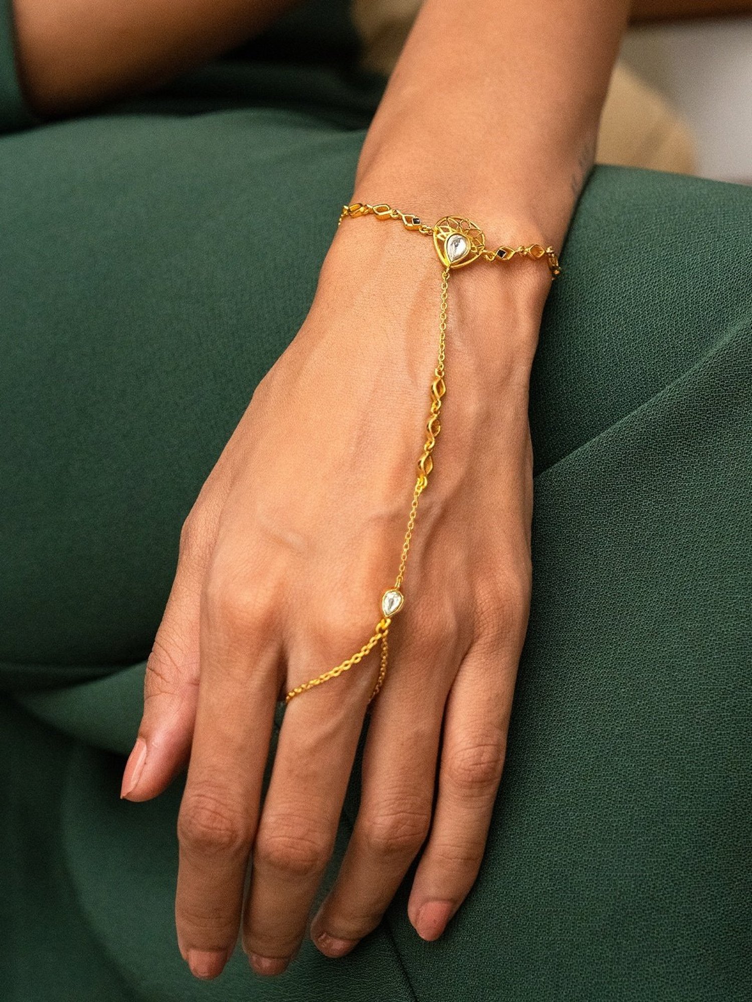 Shaya 92.5 Sterling Silver Queen of Encouragement Hand Harness Bracelet for Women