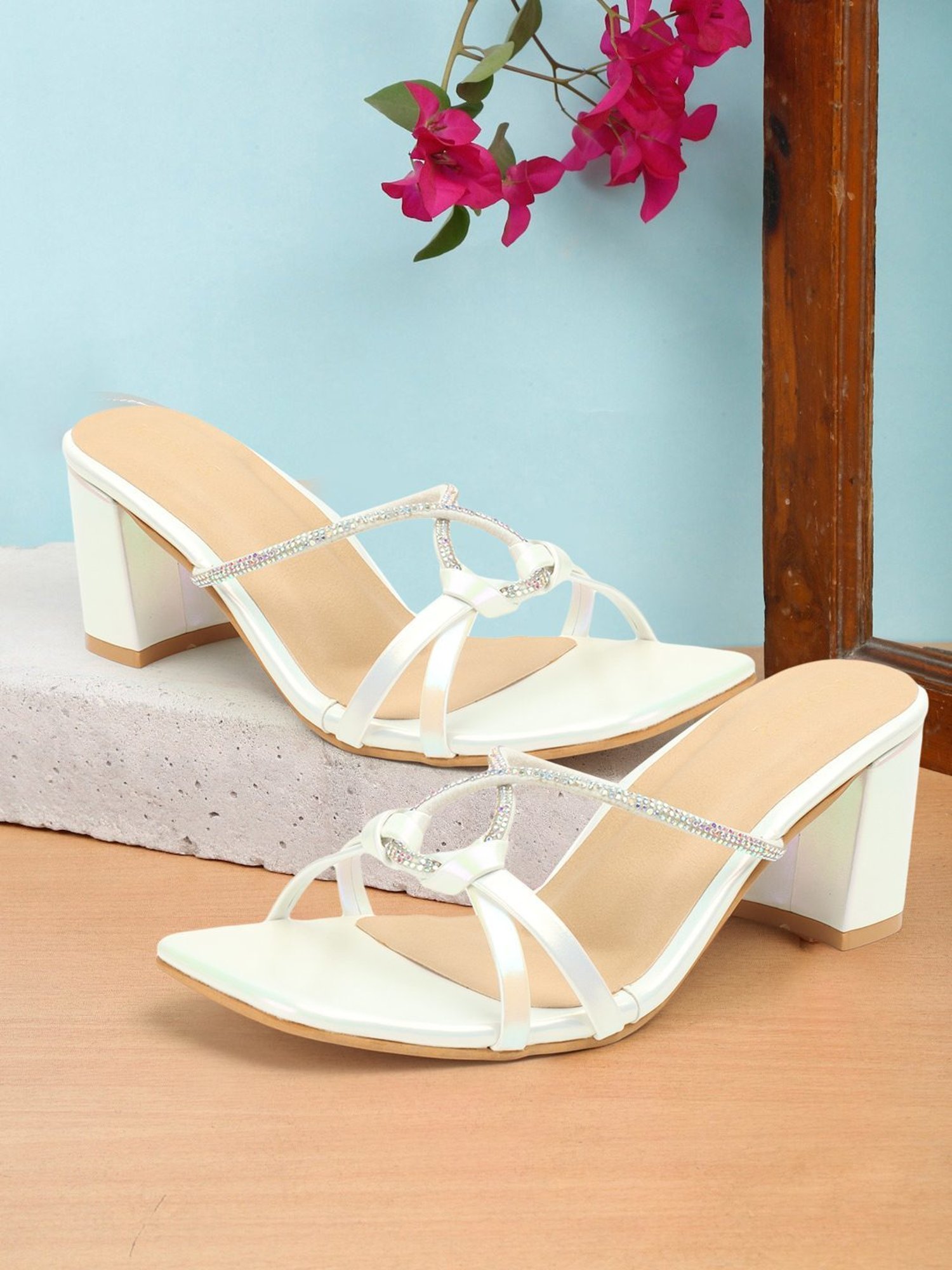 Iconics Women's White Casual Sandals