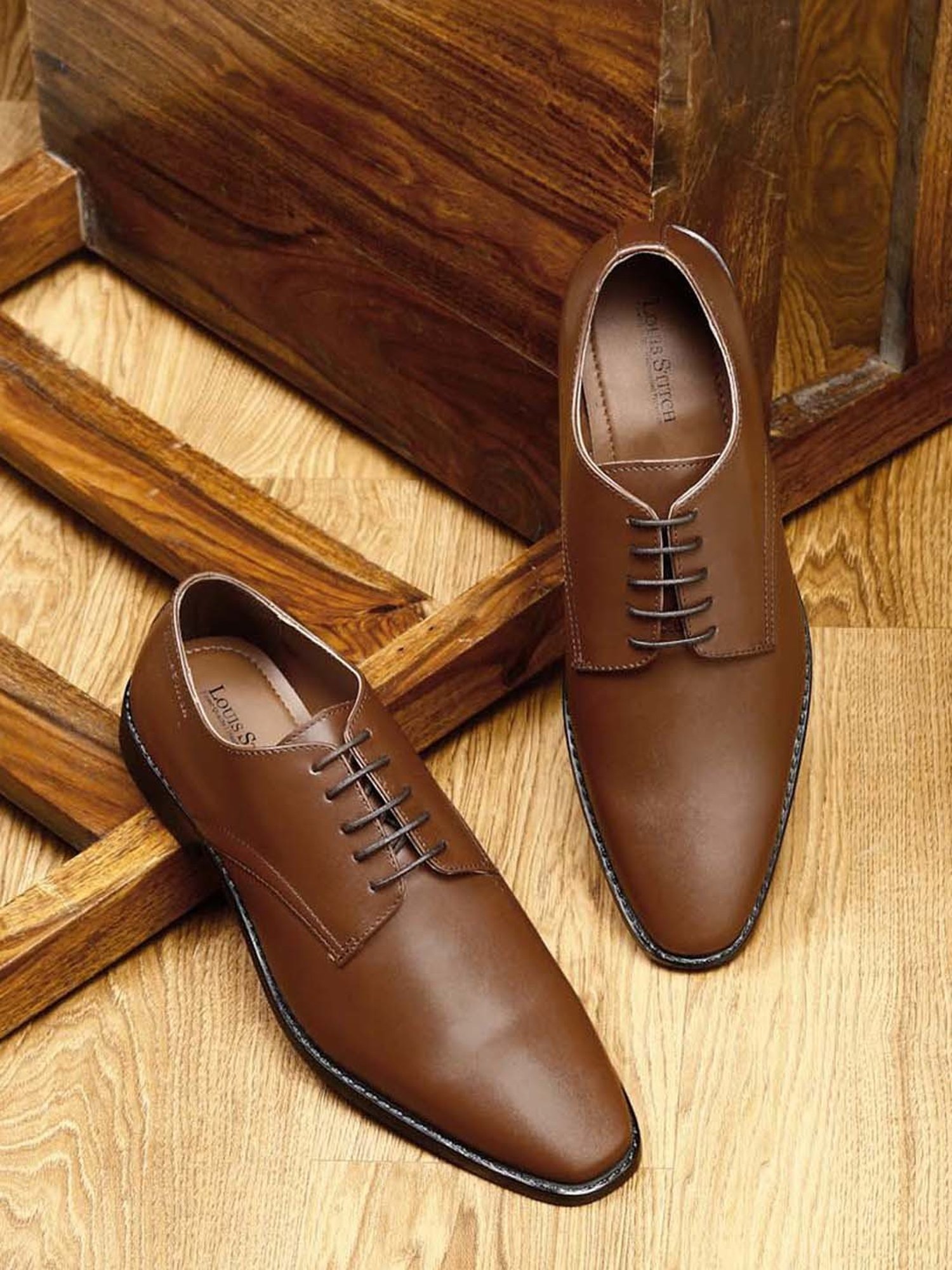 Louis Stitch Men's Tan Derby Shoes