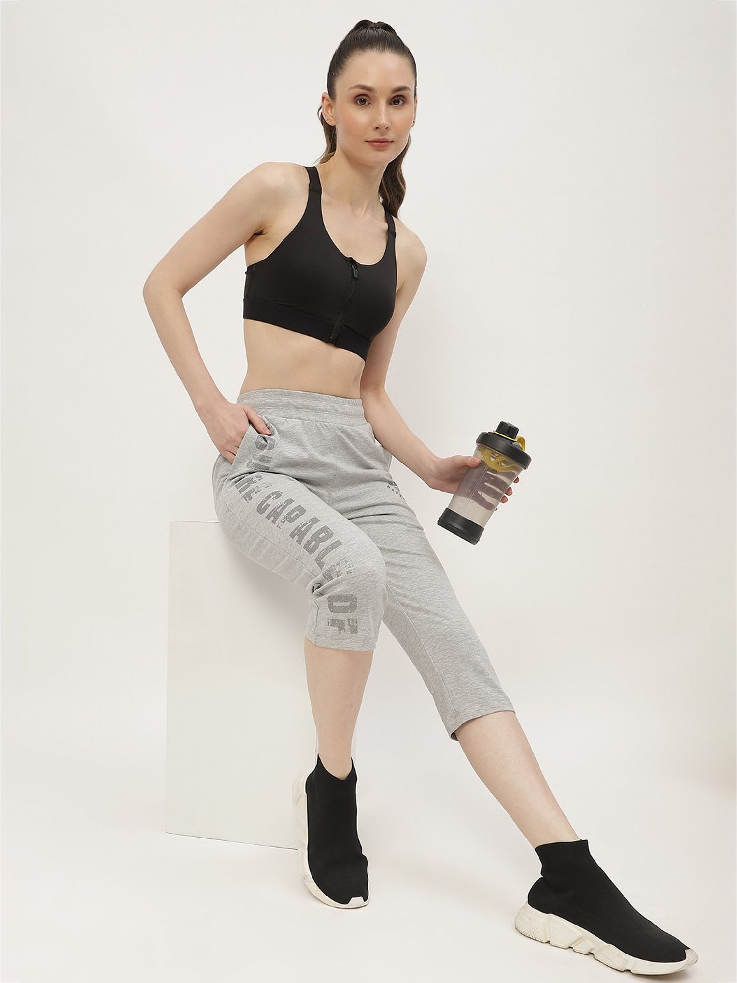 MADAME M Secret Grey Cotton Graphic Print Capris