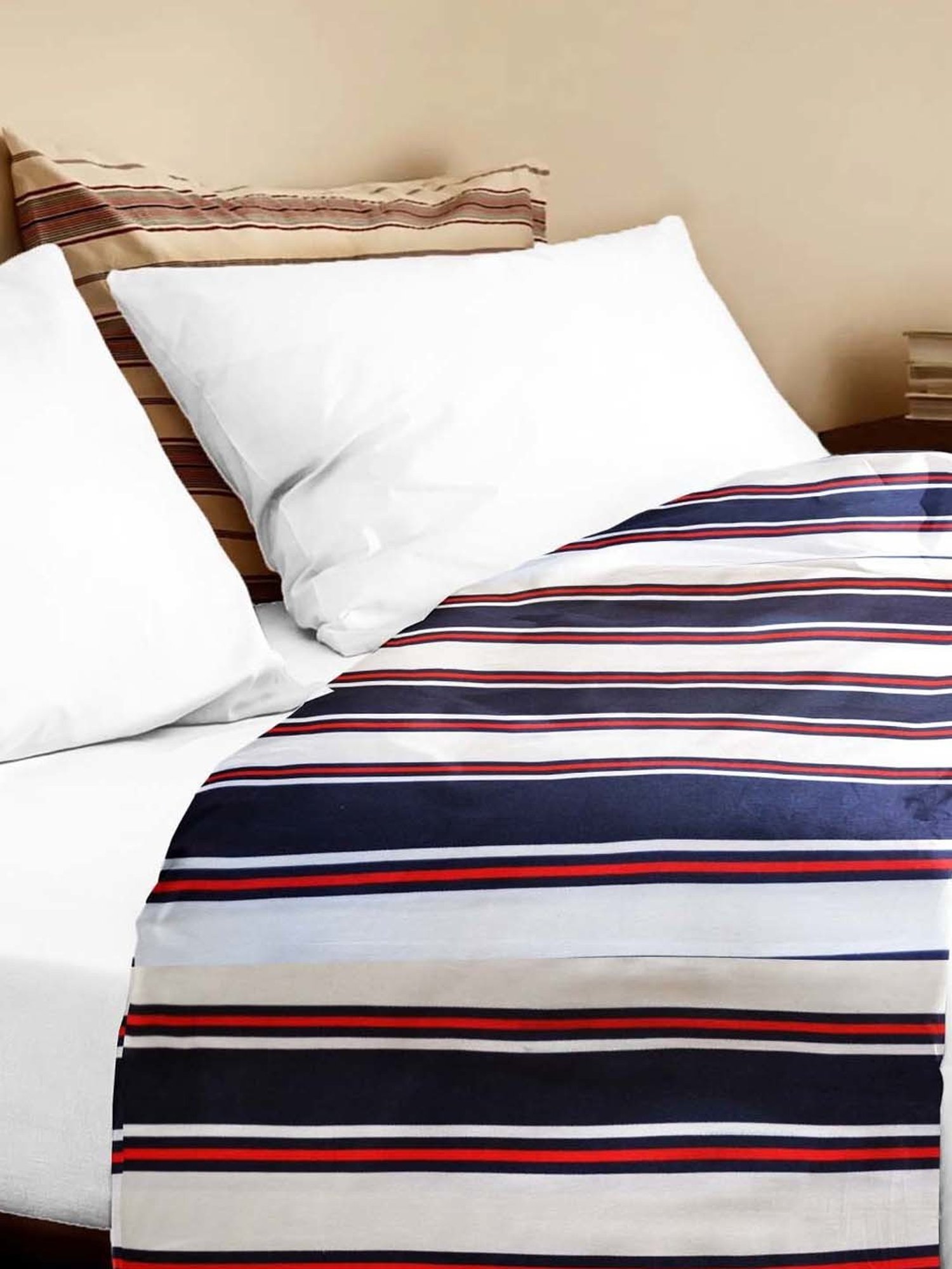 The Baby Atelier Blue & Red Organic Junior Queen Bed Cover