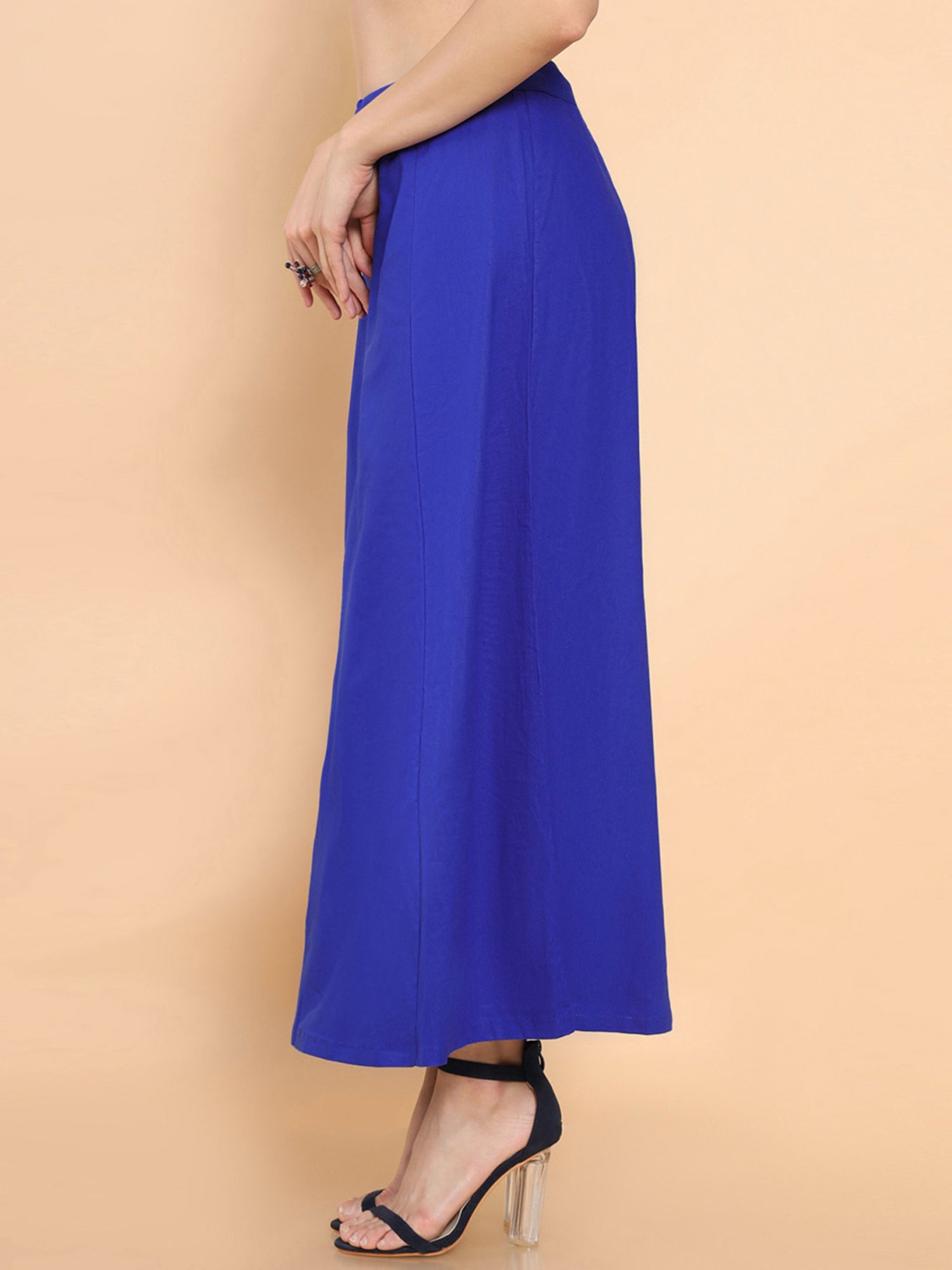 Soch Blue Cotton Plain Saree Shapewear