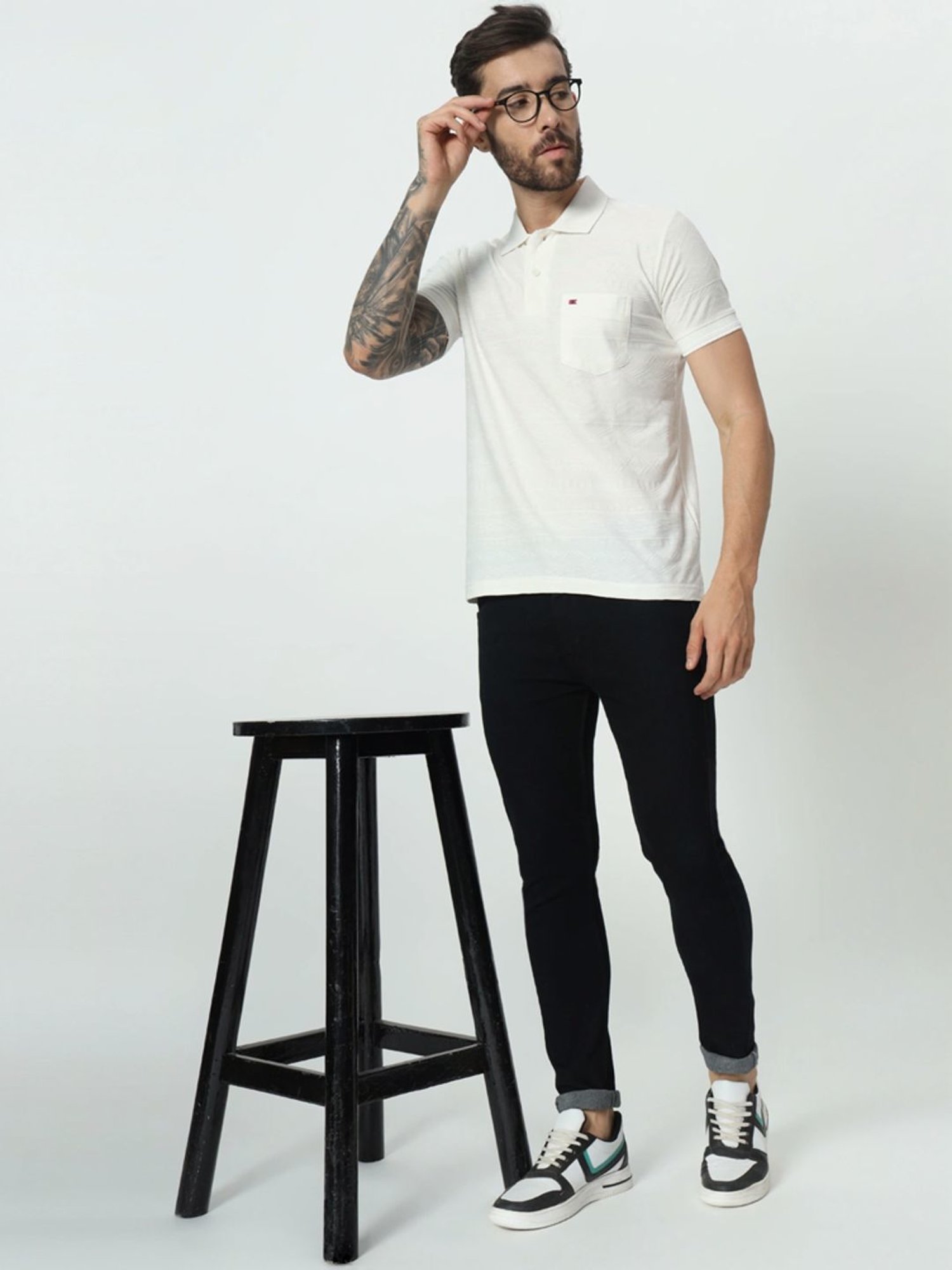 Tab91 White Regular Fit Self Pattern Polo T-Shirts
