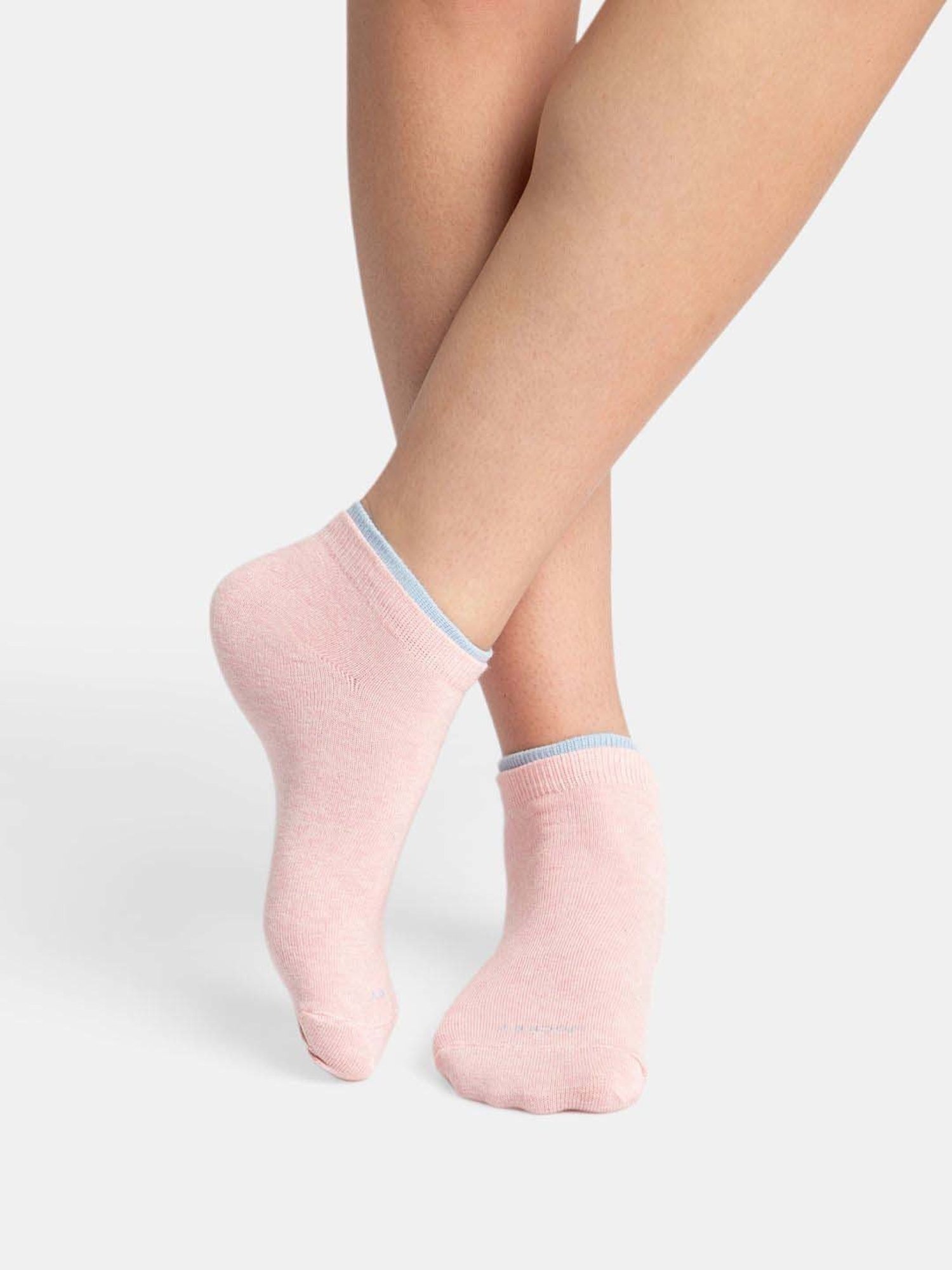 Jockey 7491 Women's Compact Cotton Solid Low Show Socks (Pack of 2)