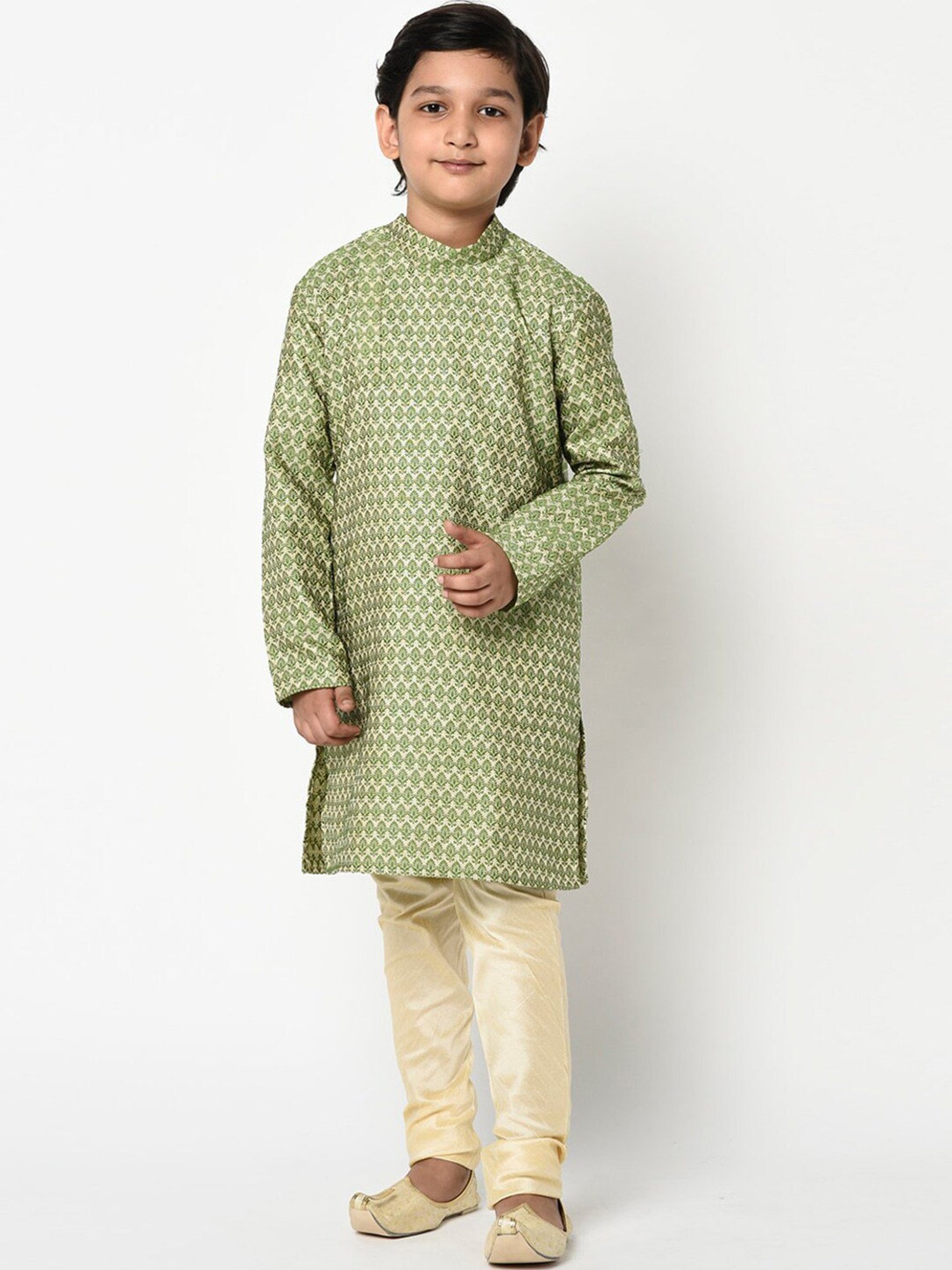 Deyann Kids Green & Cream Embroidery Full Sleeves Kurta with Pyjamas