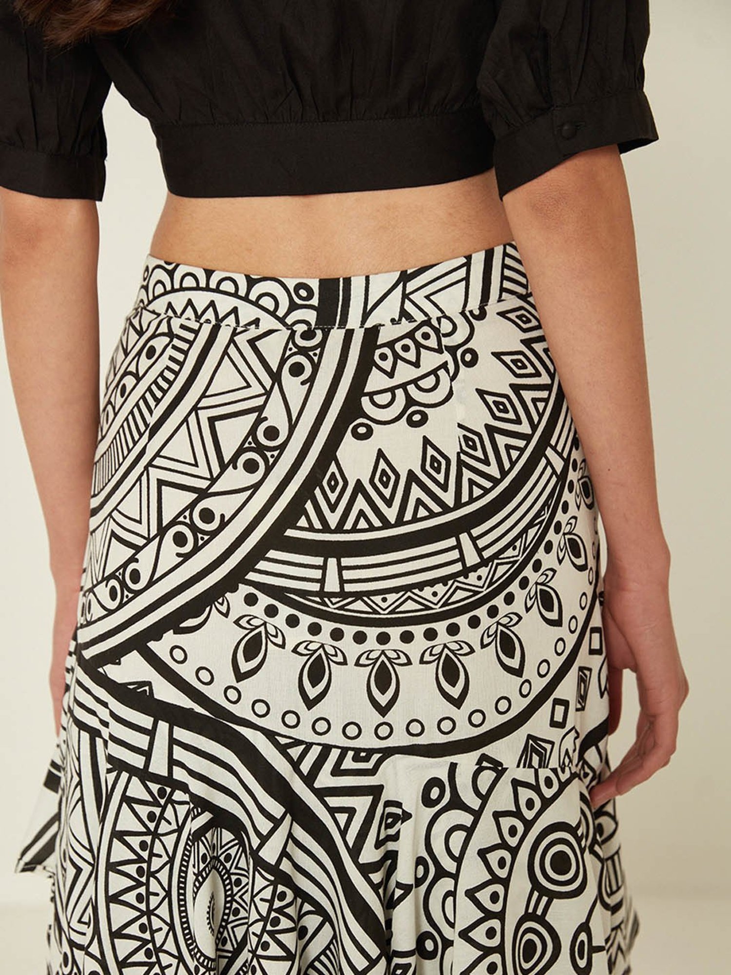 ANCESTRY Off White Printed High Low Midi Skirt