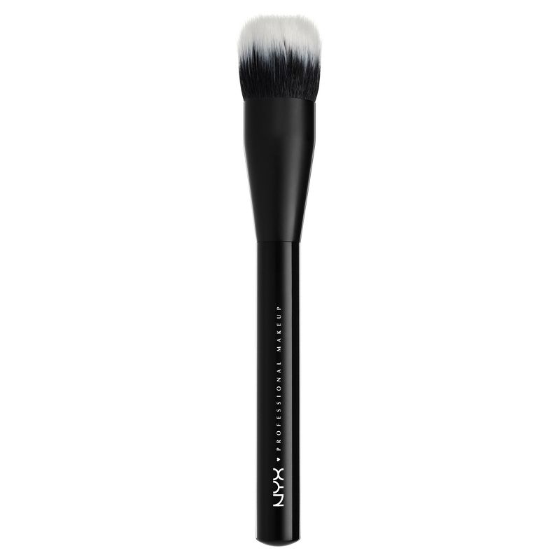 NYX Professional Makeup Pro Brush DF Foundation