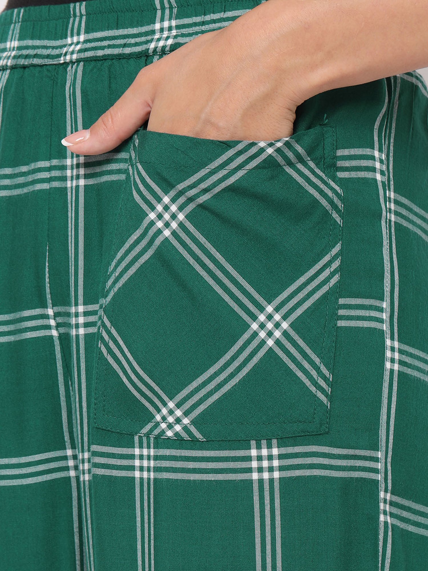 Mystere Paris Green & White Checks Lounge Pants
