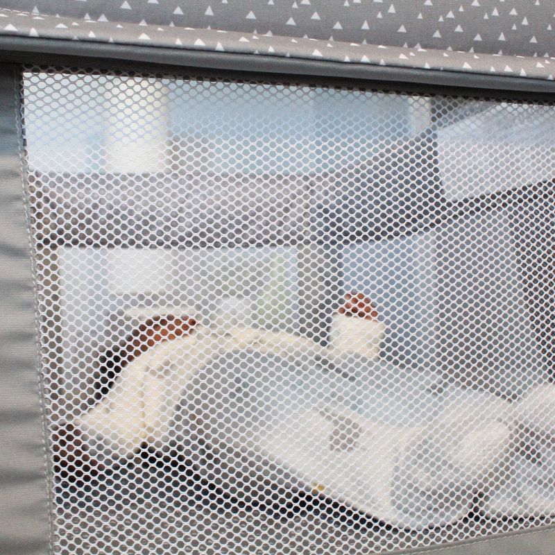 Kolcraft Healthy Lite Portable Bassinet