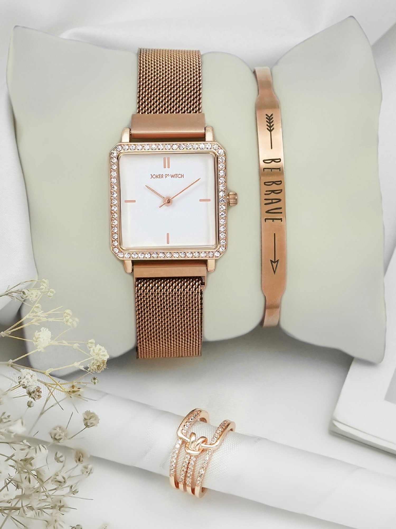 Joker & WItch JWLT666 Analog Watch for Women With Ring, Bracelet