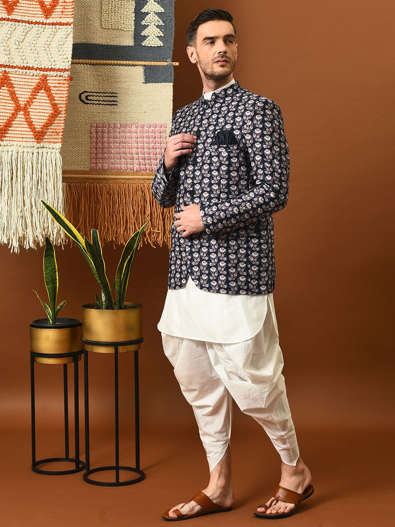 Hangup Off White Regular Fit Print Kurta & Harem With Jacket
