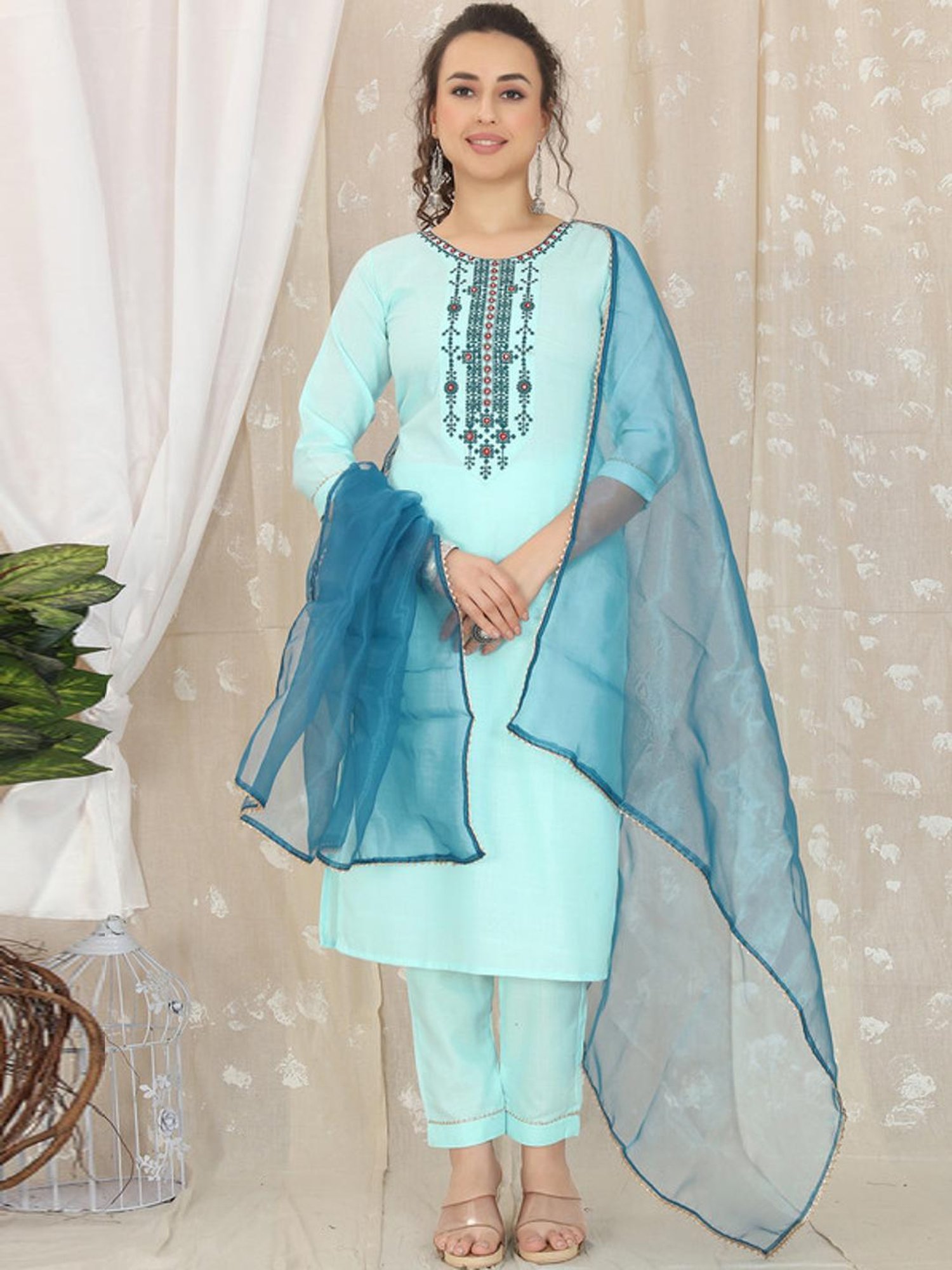Skylee Turquoise Embroidered Kurta Pant Set With Dupatta