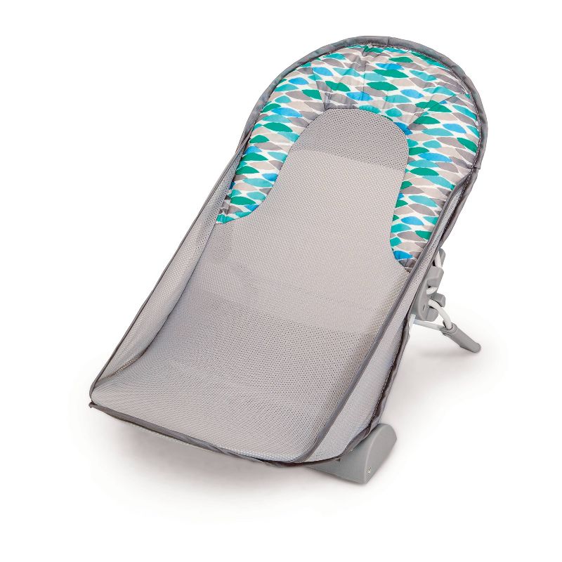 Pinkfong Baby Shark Inflatable Safety Bathtub