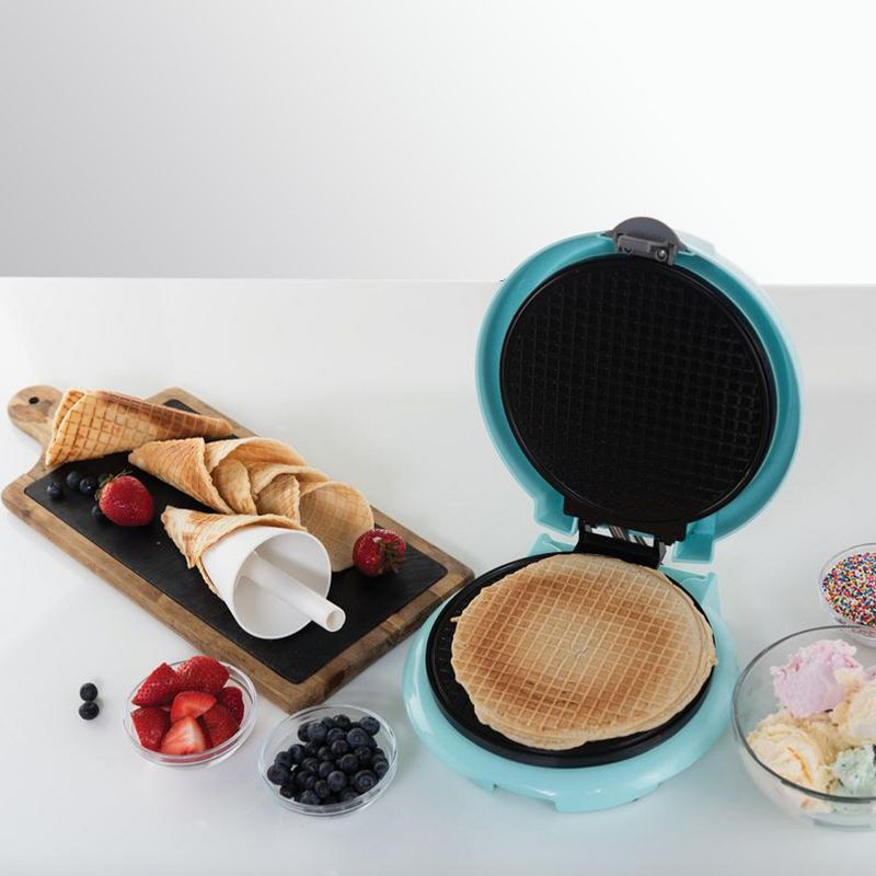 ChefChoice Five of Hearts Waffle Maker - Black