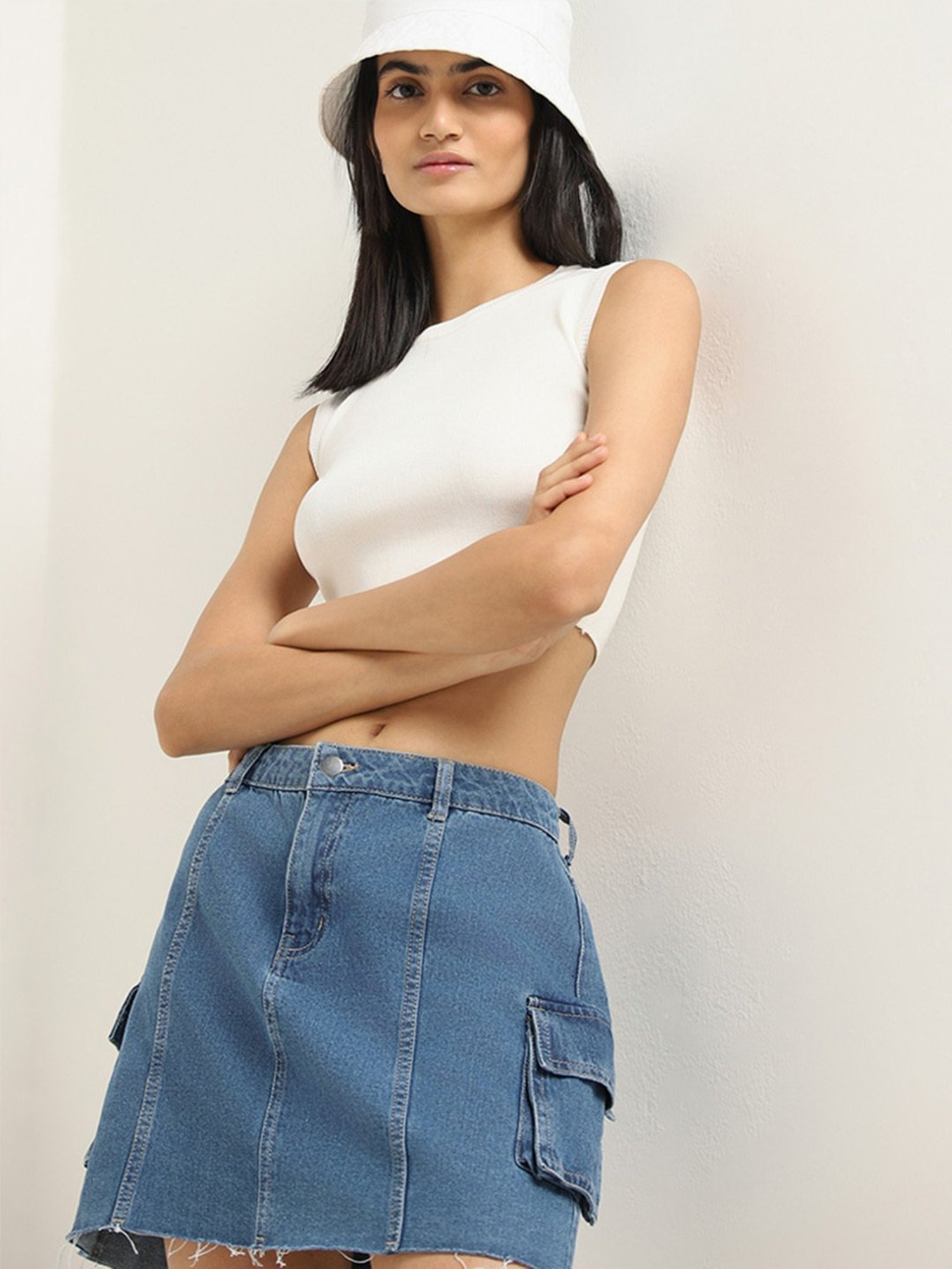 Nuon by Westside White Ribbed Crop Top