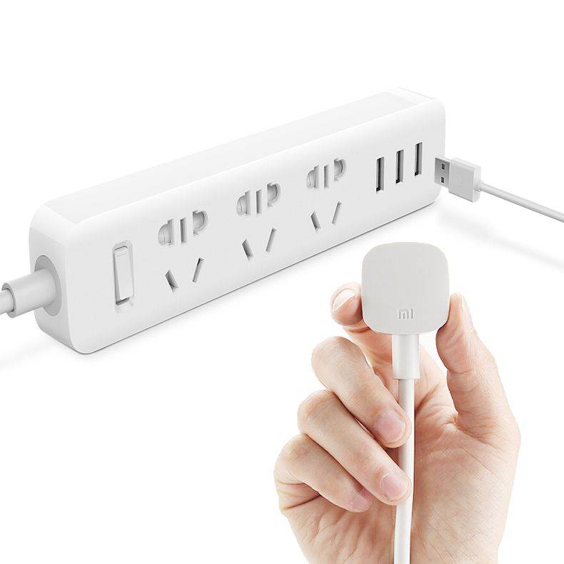 Xiaomi Mi Smart Power Strip Power Adapter 3 Outlets 2500W Maximum Power Output with 3 USB Charging Ports for iPhone Xiaomi Samsung Smartphone Tablet TV