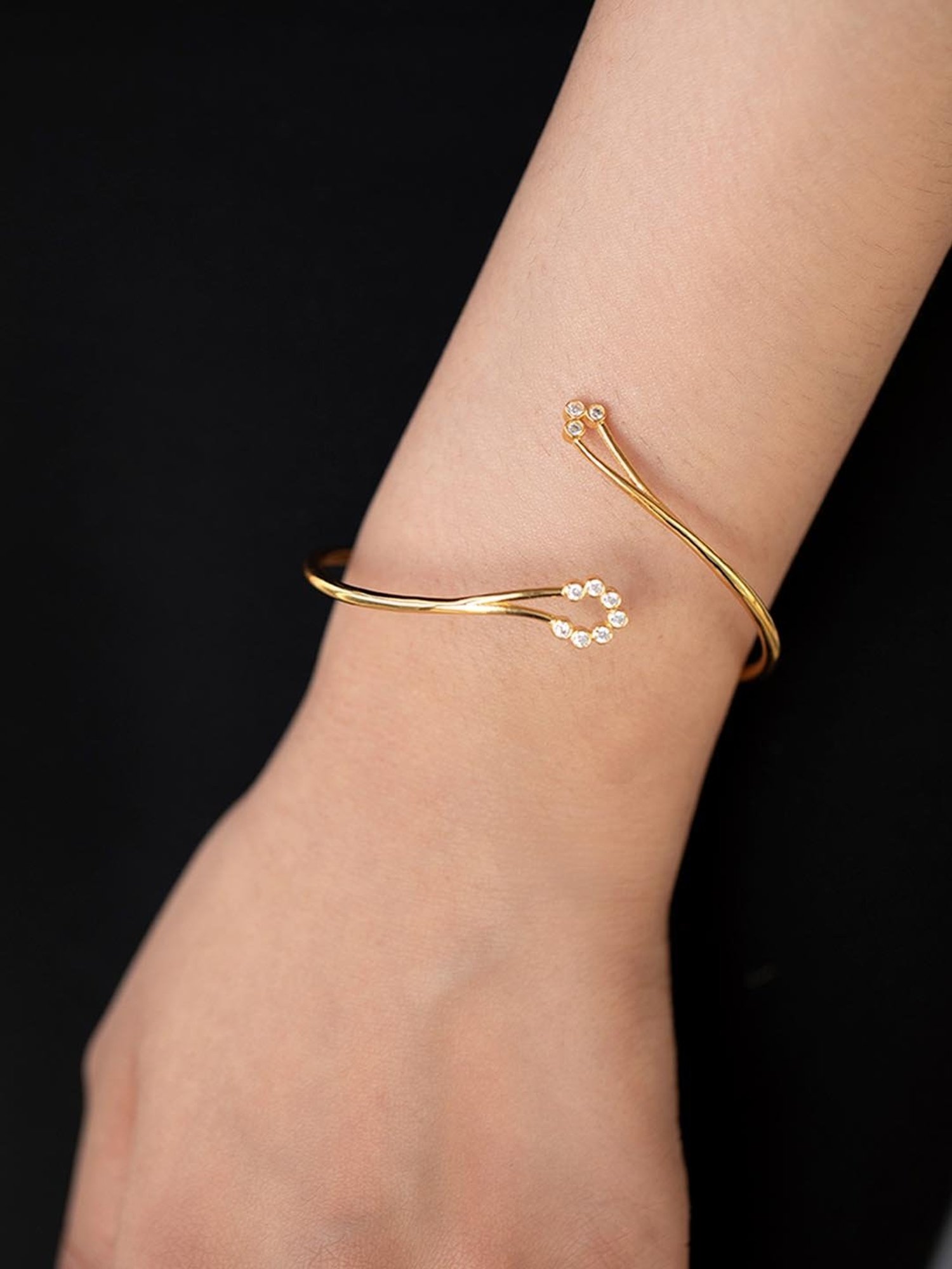 Shaya 92.5 Sterling Silver Twinkling Stars Bracelet for Women