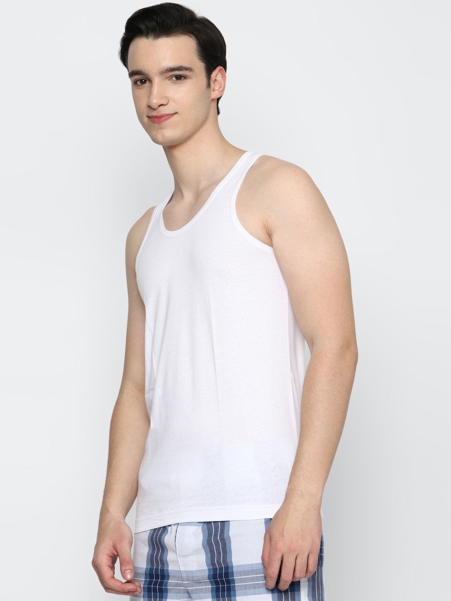 Peter England White Cotton Regular Fit Vest