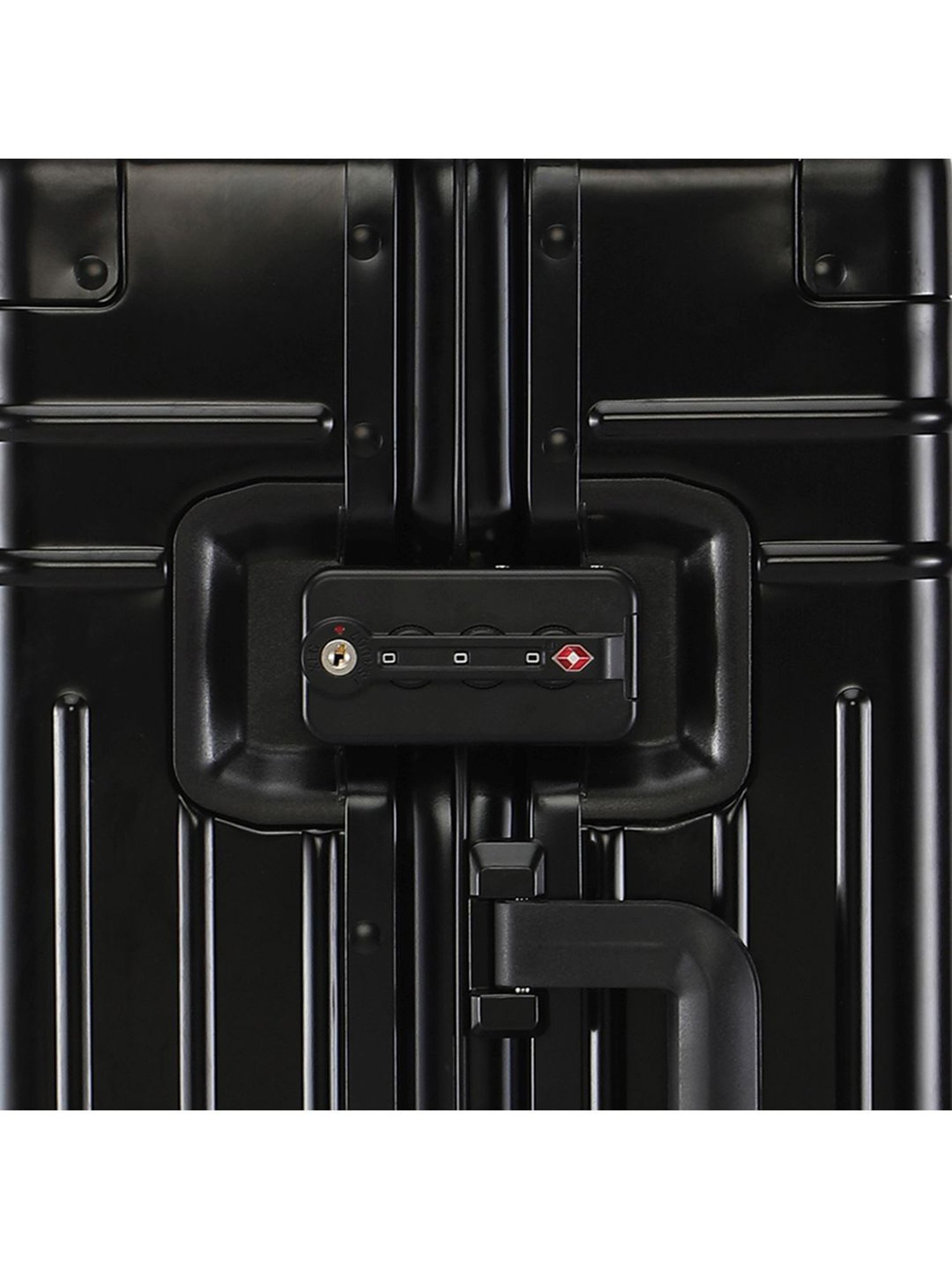 Perquisite Aluminium Trolly Black Textured Hard Cabin Bag - 56 cm