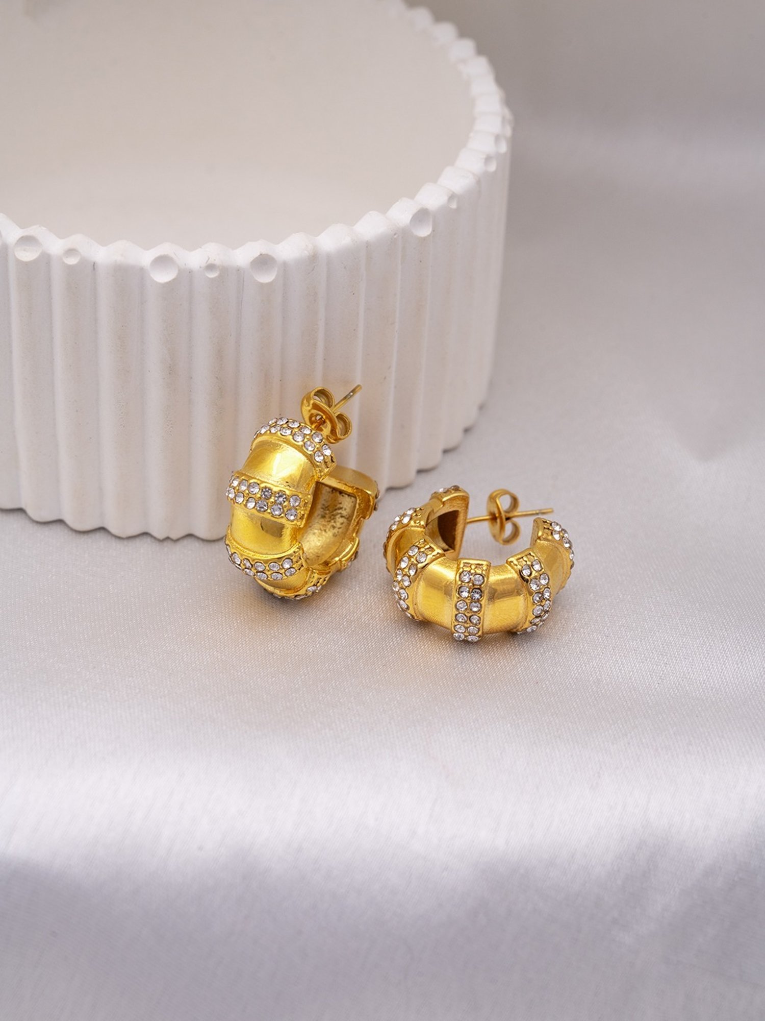 Perfectly Average C-shape Hoops