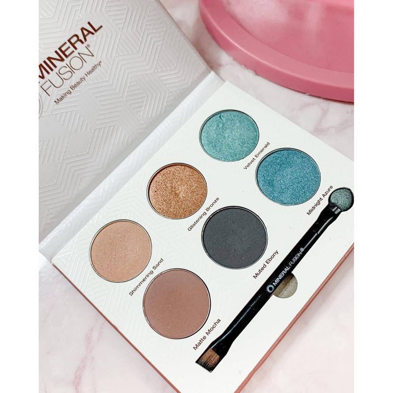 Mineral Fusion Velvet Eye Shadow Palette - 0.35oz