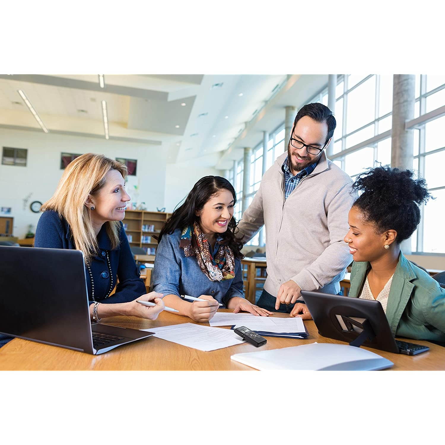 Olympus WS-853 Digital Voice Recorder - 4.1 cm (1.6") LCD - 8 GB Flash Memory