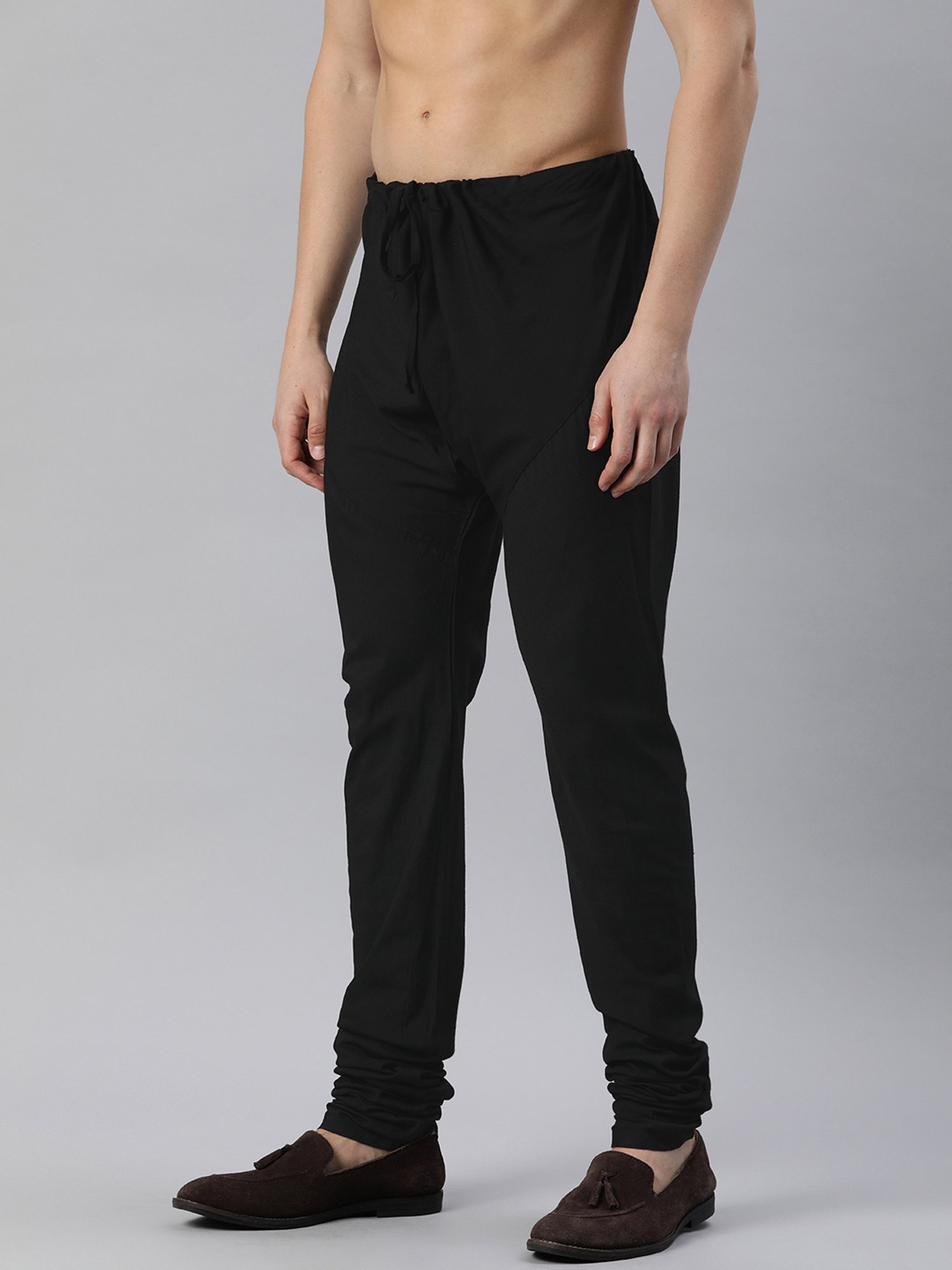 Manthan Black Regular Fit Churidars