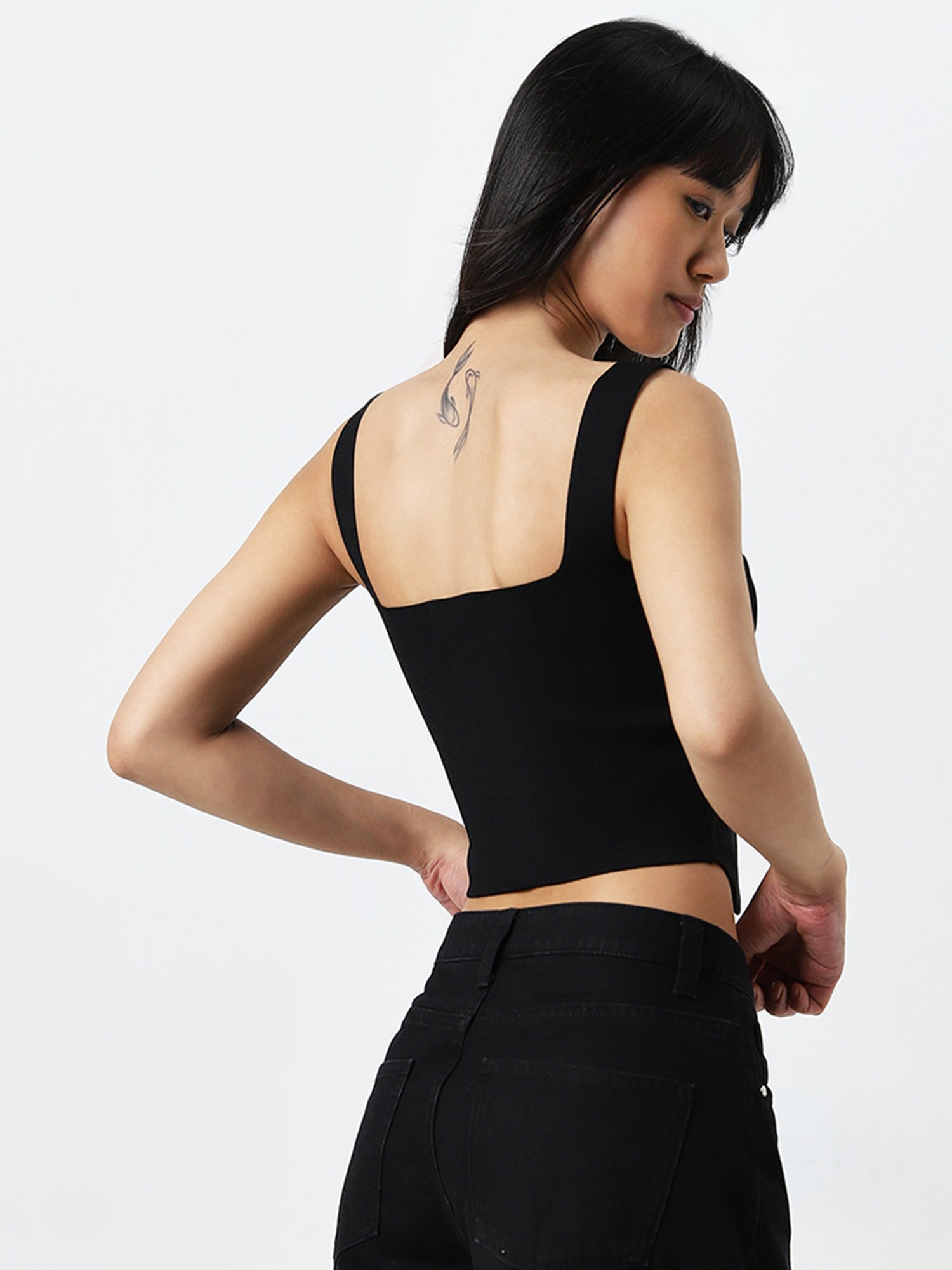 Nuon by Westside Black Panel Detailed Crop Top