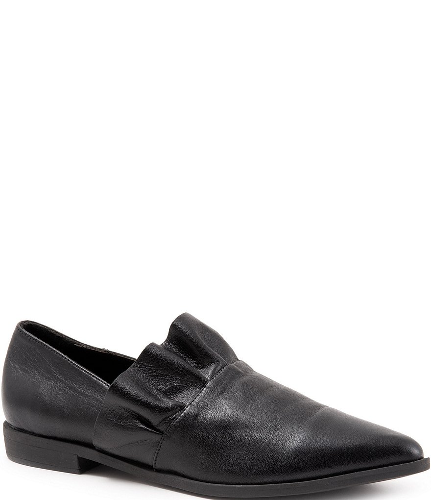 Bueno Burcu Leather Ruffle Slip-On Loafers