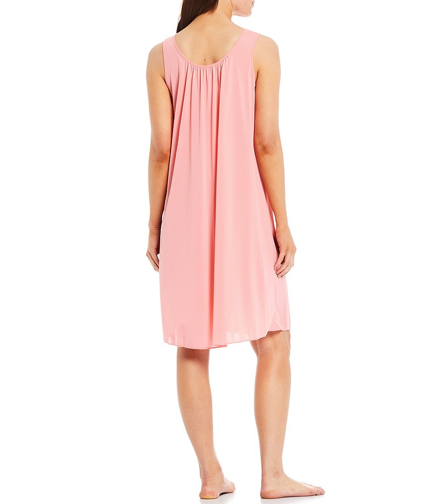 Miss Elaine Floral Embroidered Nightgown