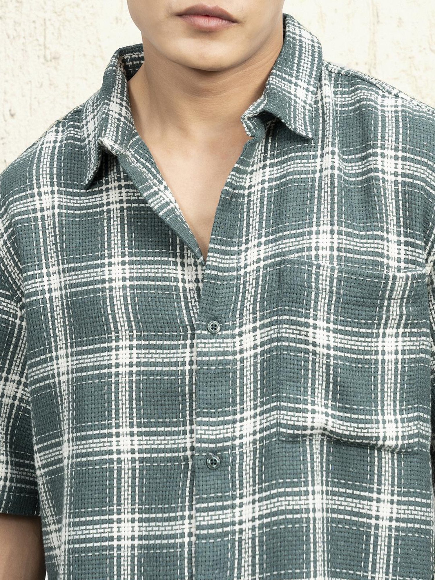 Hubberholme Men Cotton Short Sleeves Oversized Checked Shirt 2