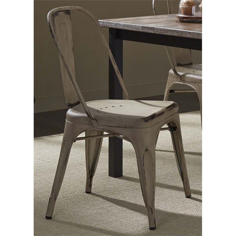Bow Back Side Chair in Brown - Liberty Furniture