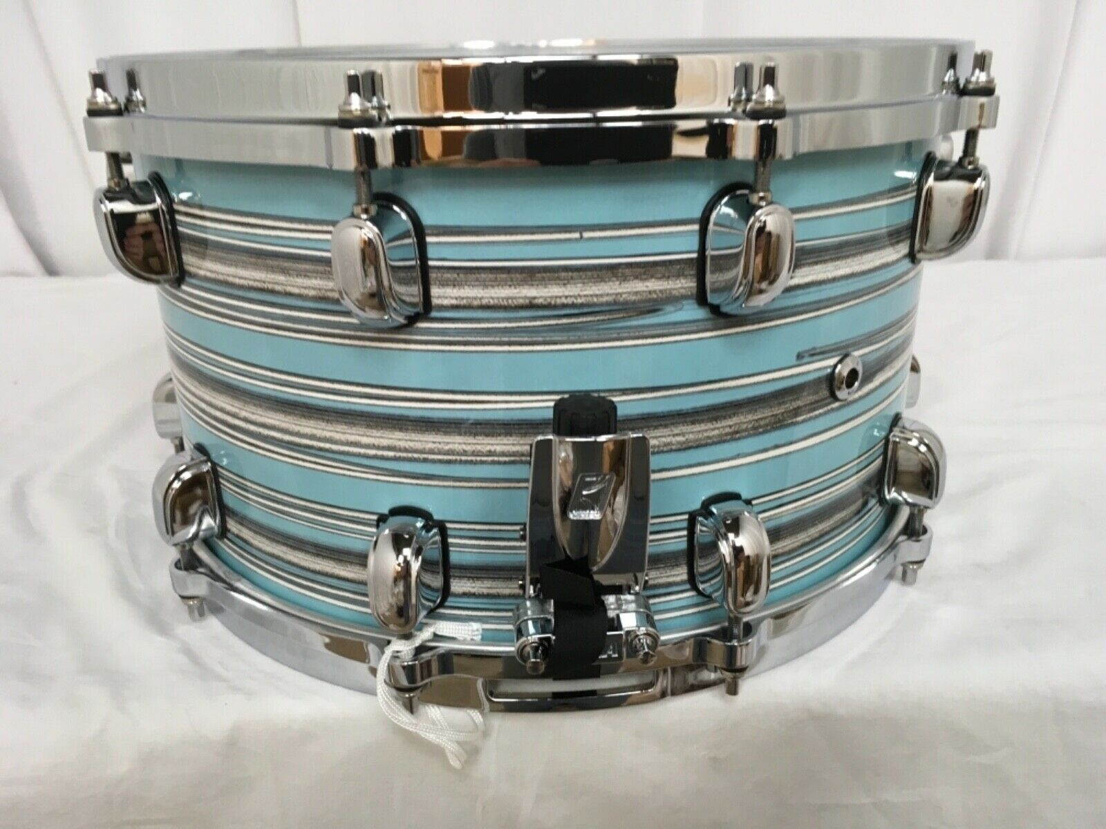 Tama Starclassic Walnut/Birch 14" X 8" Snare Drum/Lacquer Arctic Blue Oyster